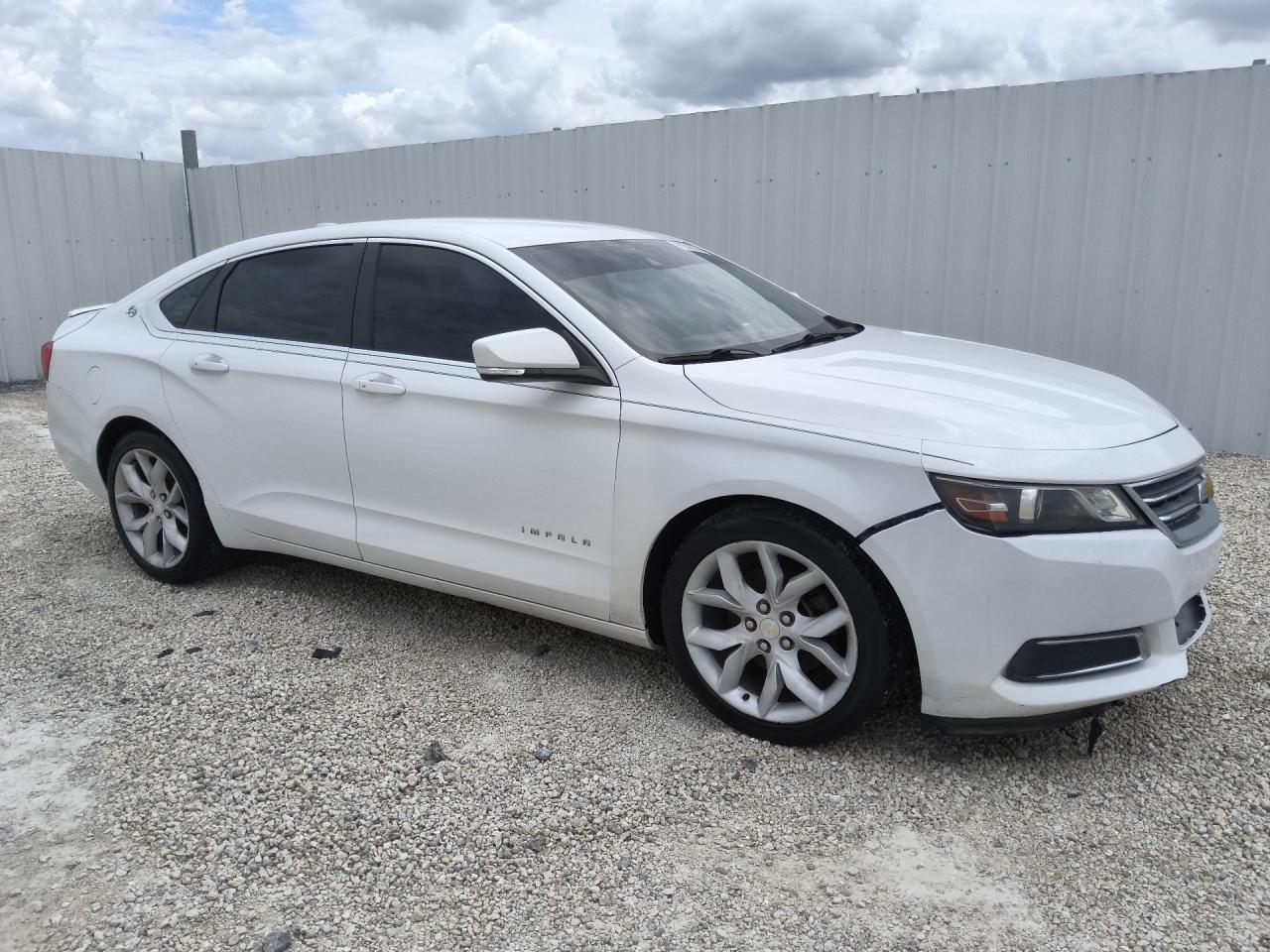 2015 Chevrolet Impala Lt Белый vin: 2G1125S37F9211450 Damage: Front Bumper/Cover, Broken, Replacement Required