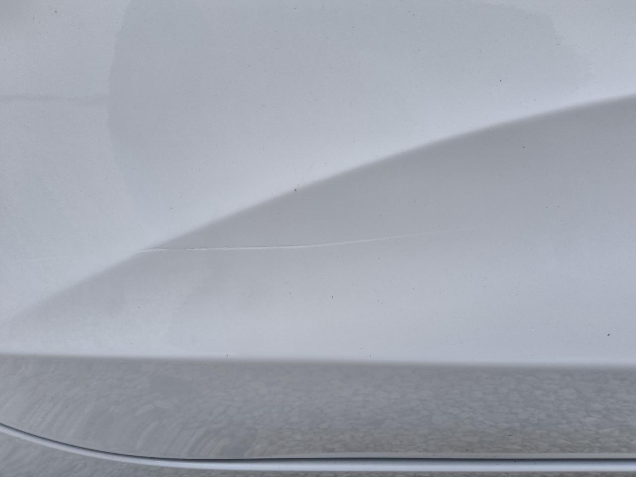 2015 Chevrolet Impala Lt Белый vin: 2G1125S37F9211450 Damage: Right Rear Door, Previous Repair, Substandard Repair