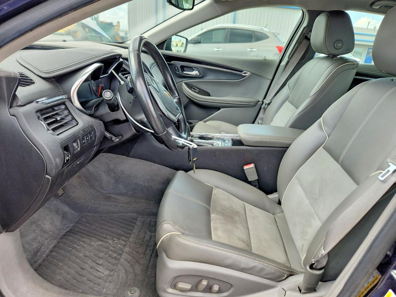 2015 Chevrolet Impala Lt Blue vin: 2G1125S37F9256663