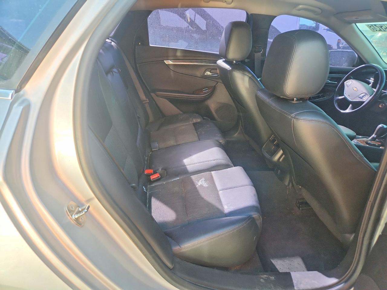 2015 Chevrolet Impala Lt Silver vin: 2G1125S3XF9274851
