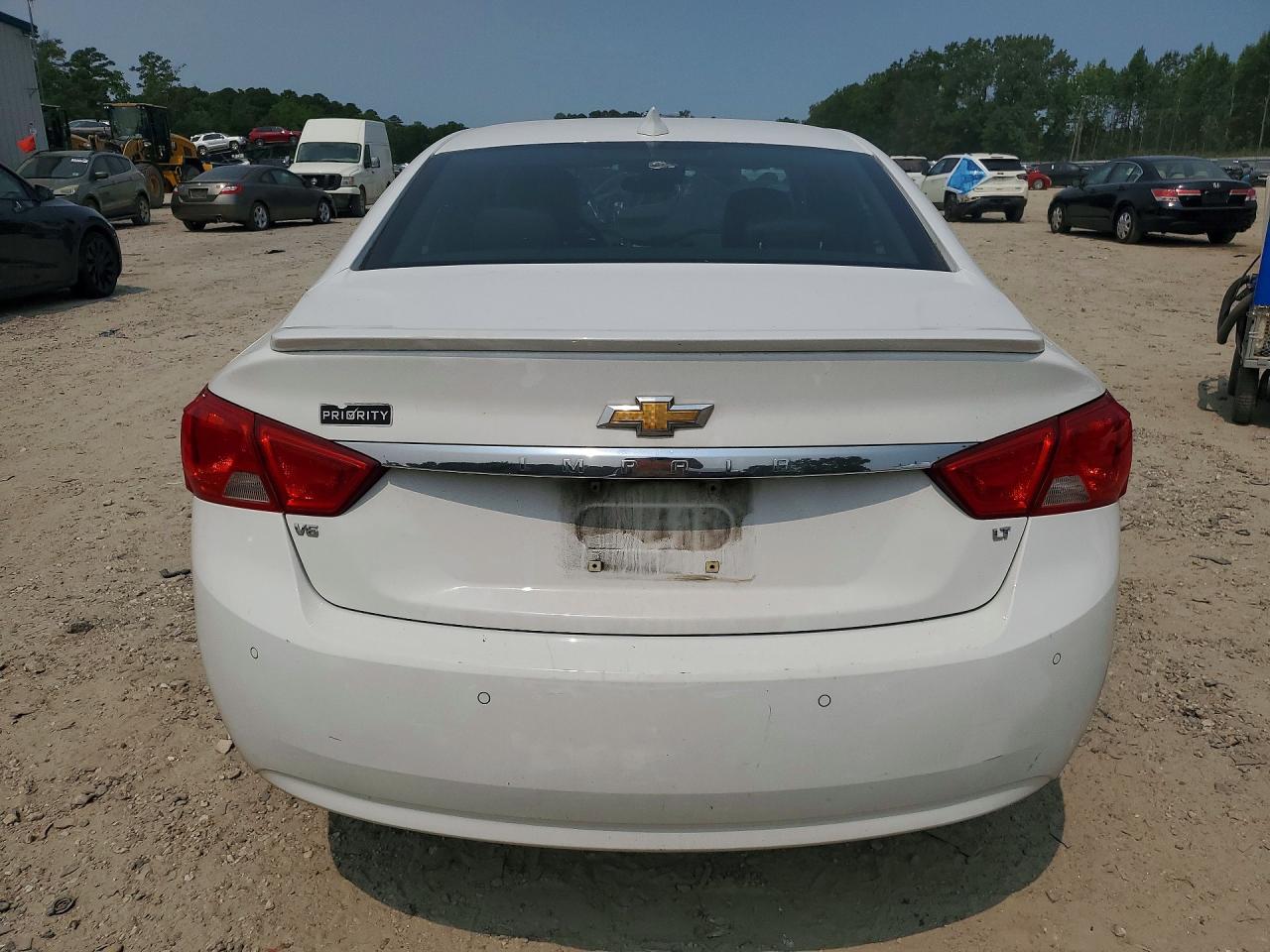 2015 Chevrolet Impala Lt Белый vin: 2G1125S3XF9290984
