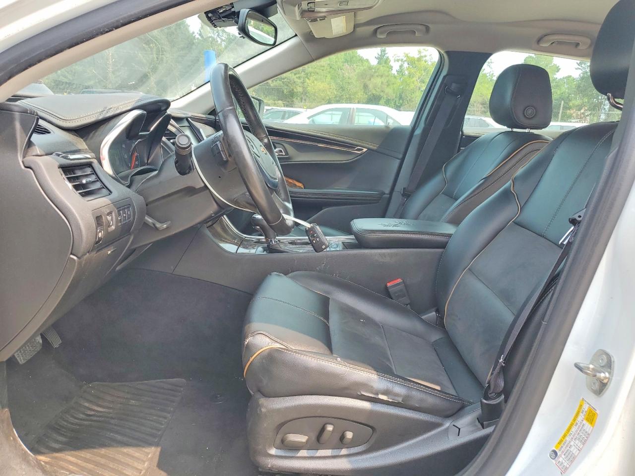 2015 Chevrolet Impala Lt Белый vin: 2G1125S3XF9290984