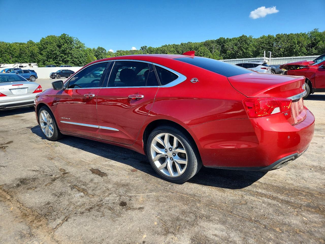 2015 Chevrolet Impala Ltz Red vin: 2G1165S30F9177548
