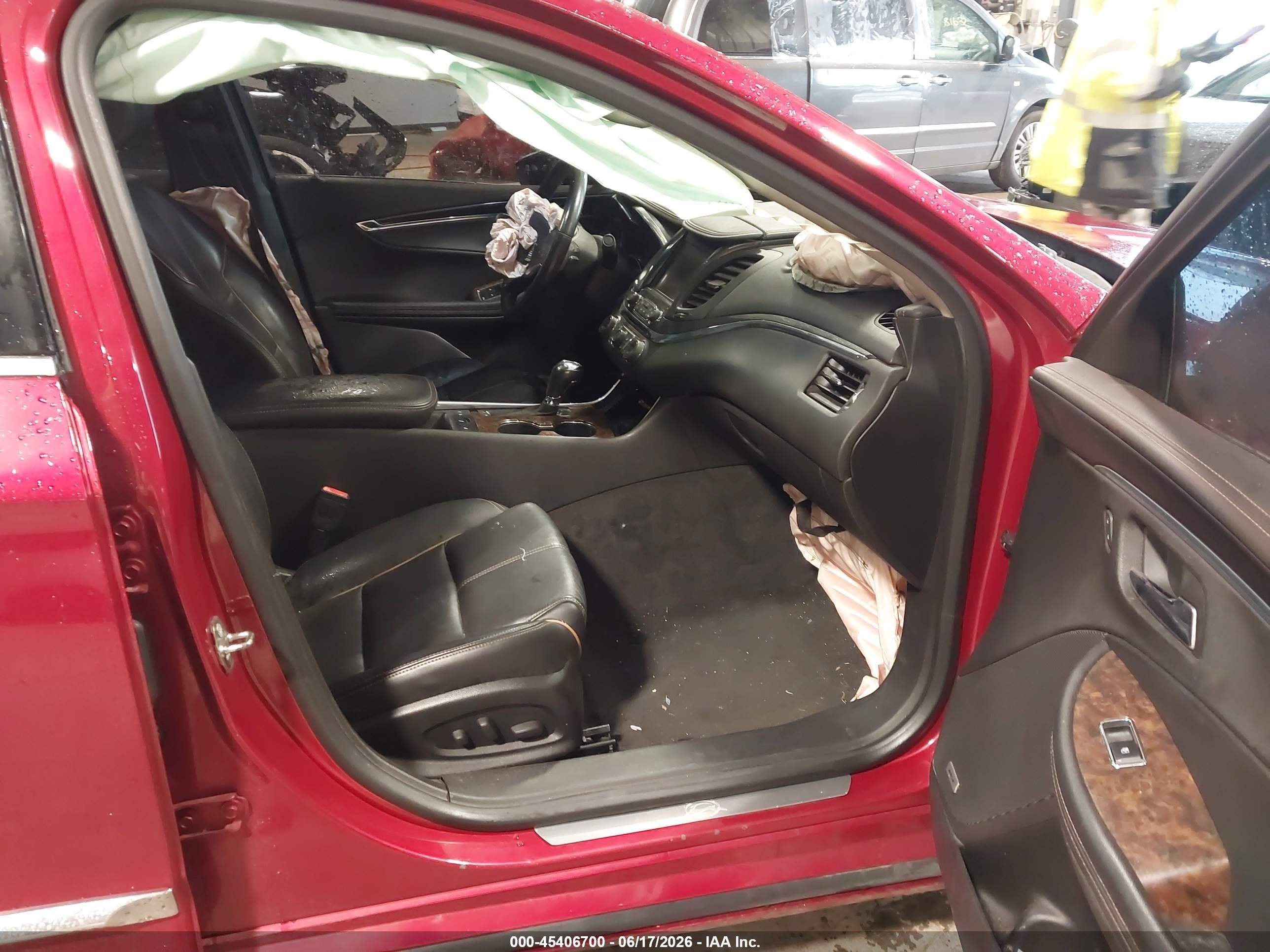2015 Chevrolet Impala 2lz Red vin: 2G1165S32F9117867