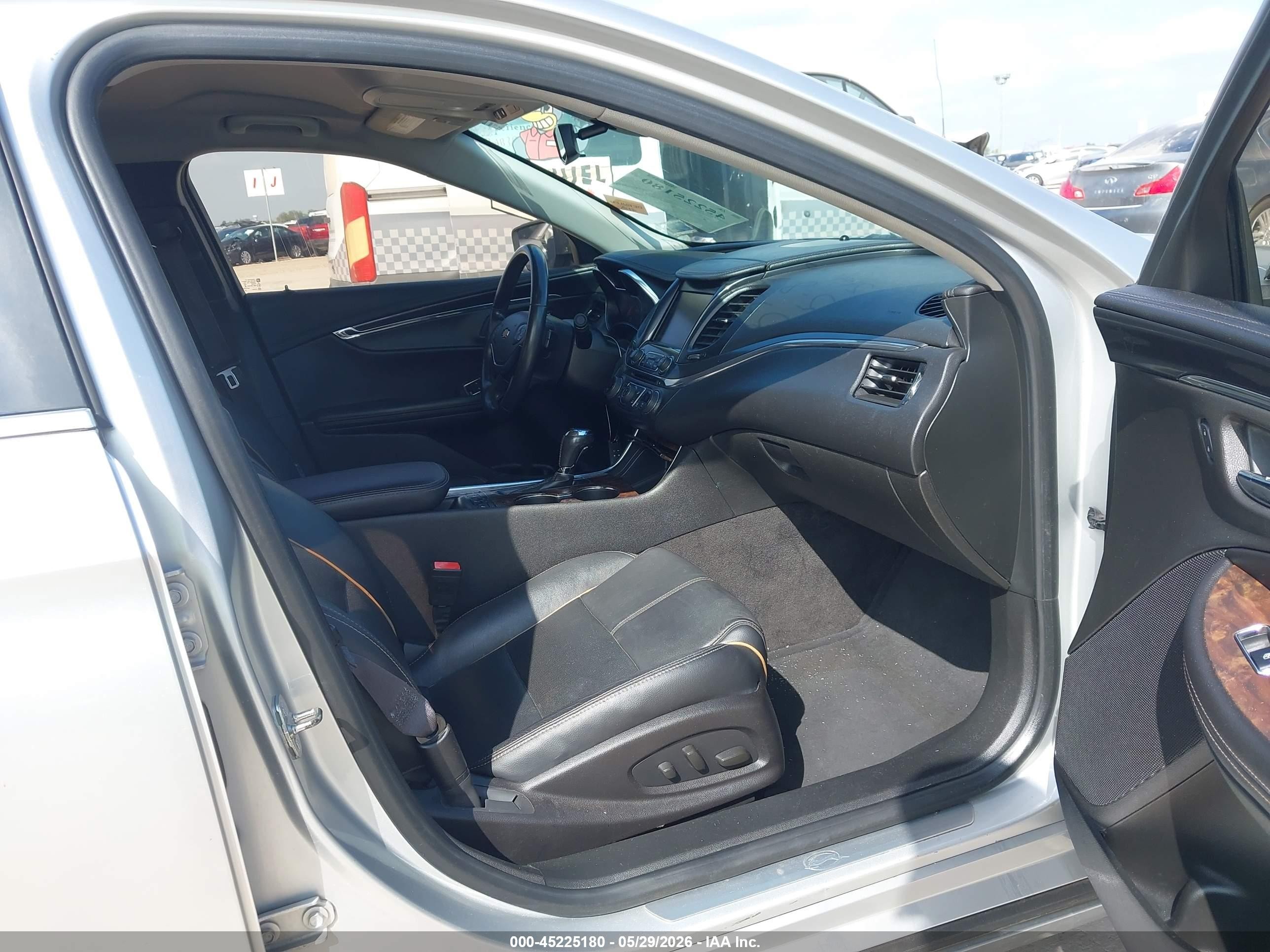 2015 Chevrolet Impala 2lz Silver vin: 2G1165S33F9204953