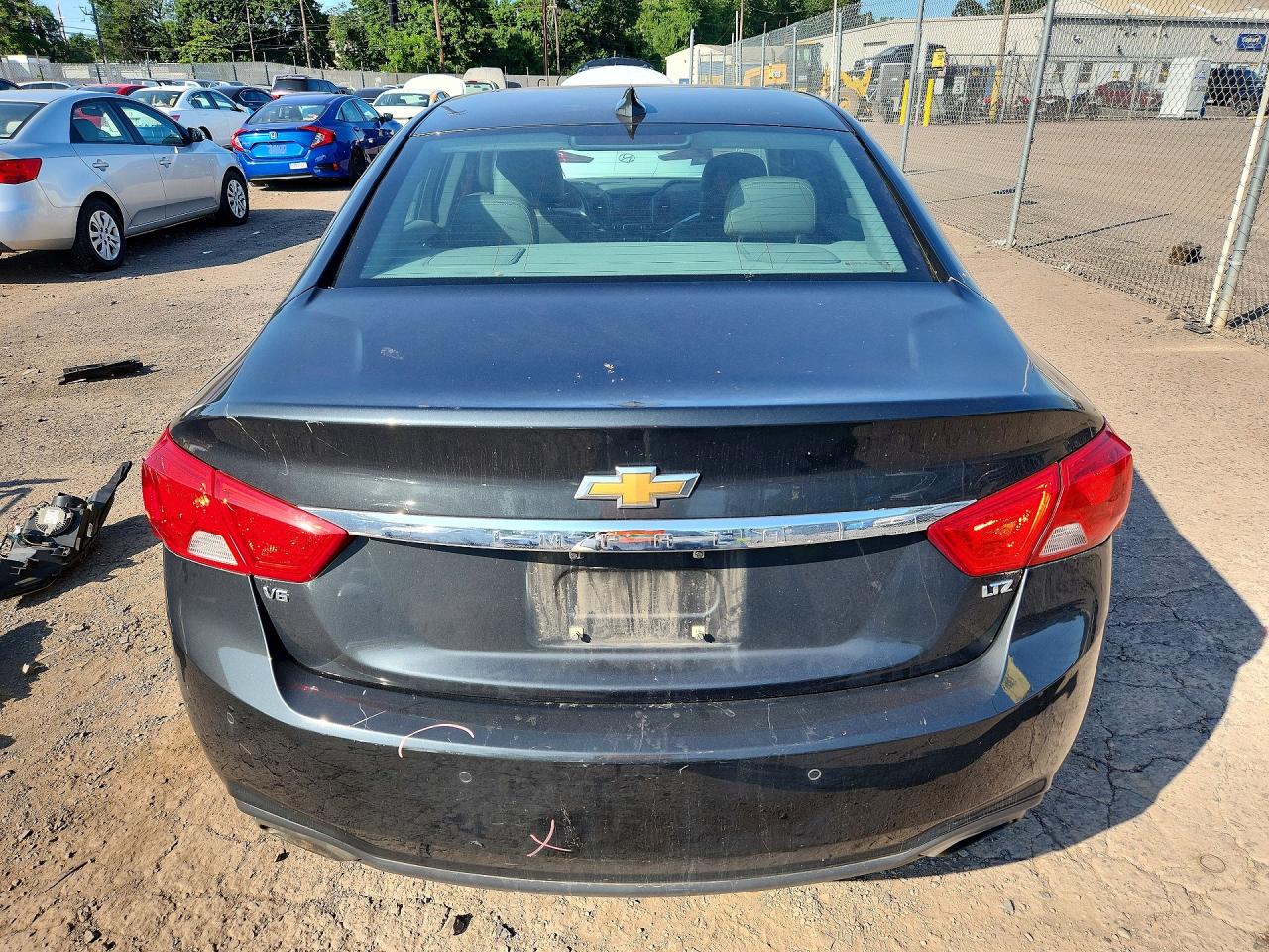 2015 Chevrolet Impala Ltz Gray vin: 2G1165S35F9294378