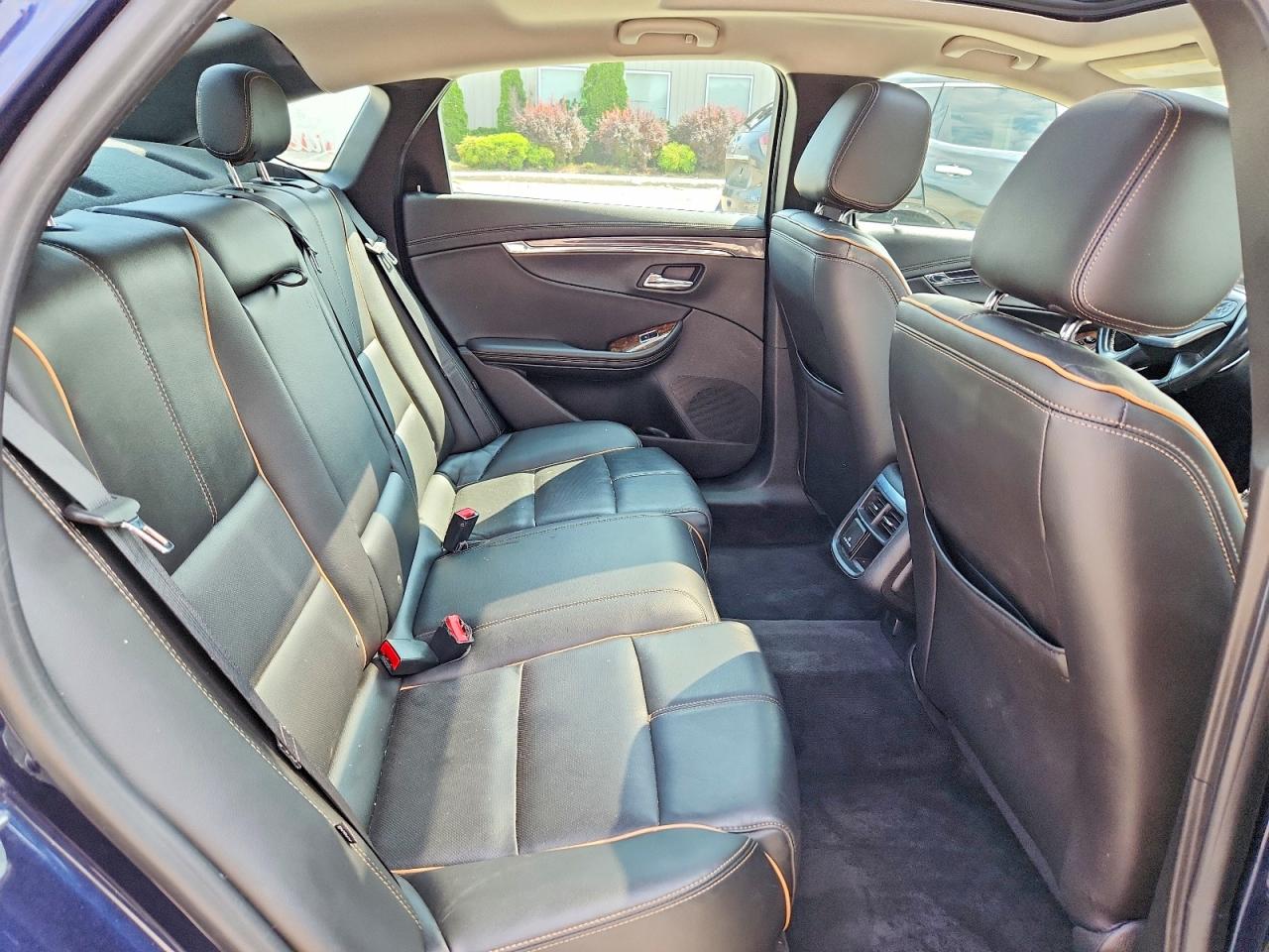 2015 Chevrolet Impala Ltz Blue vin: 2G1165S38F9170542