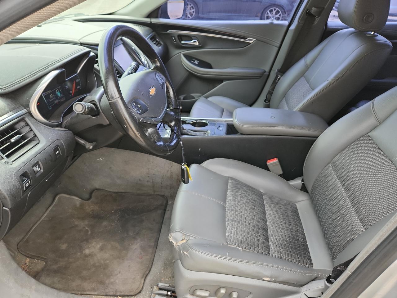 2019 Chevrolet Impala Lt Silver vin: 2G11Z5SA0K9120024