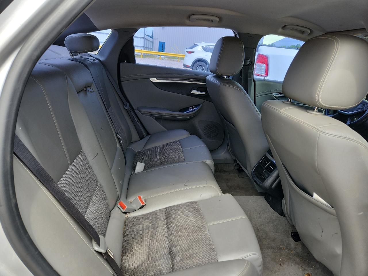 2019 Chevrolet Impala Lt Silver vin: 2G11Z5SA0K9120024