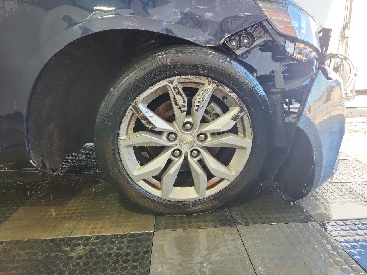 2019 Chevrolet Impala Lt Blue vin: 2G11Z5SA8K9145298 Damage: Right Front Wheel, Curb Rash, > 12 Inches