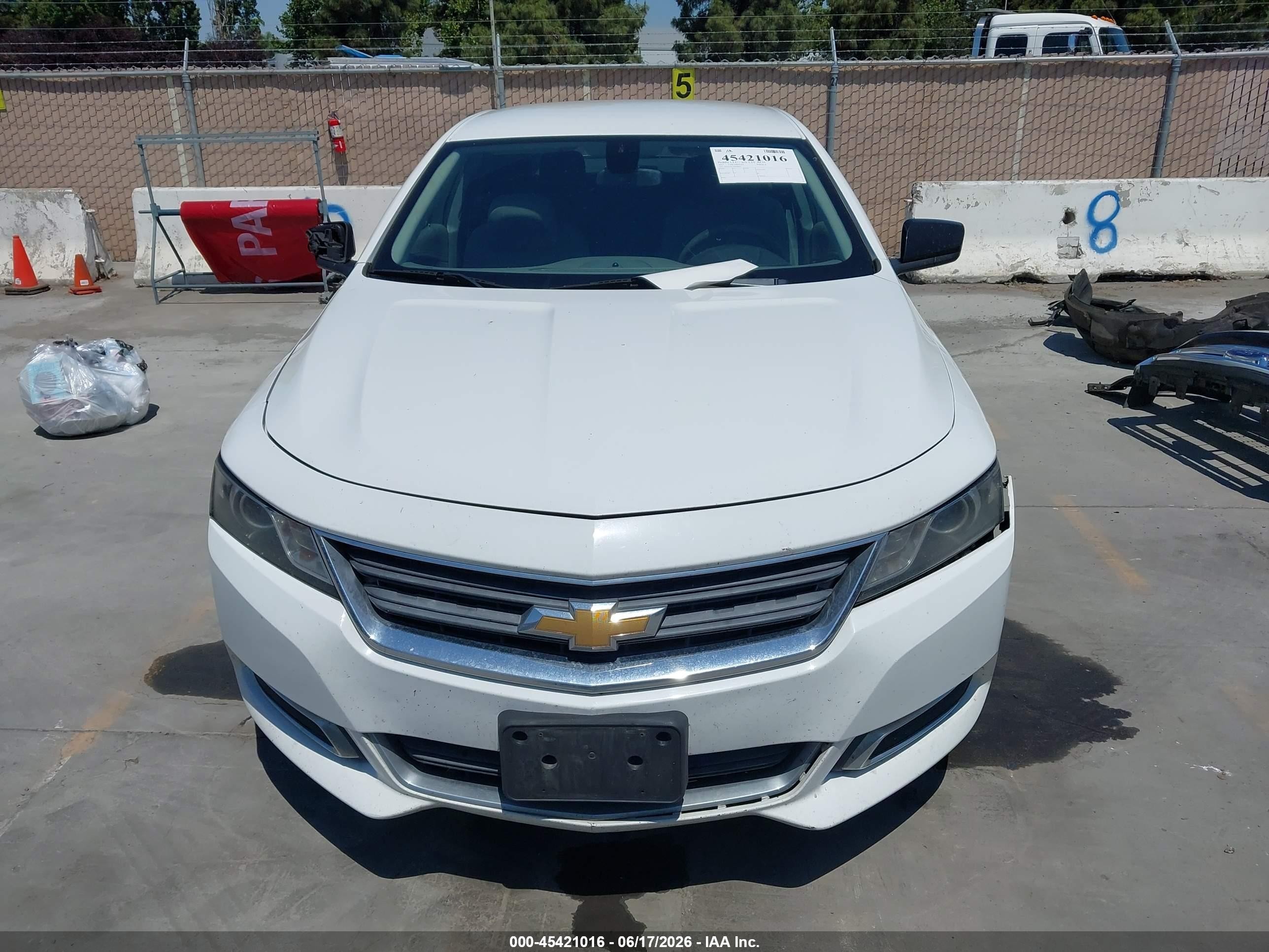 2015 Chevrolet Impala Ls Белый vin: 2G11Z5SL3F9188017