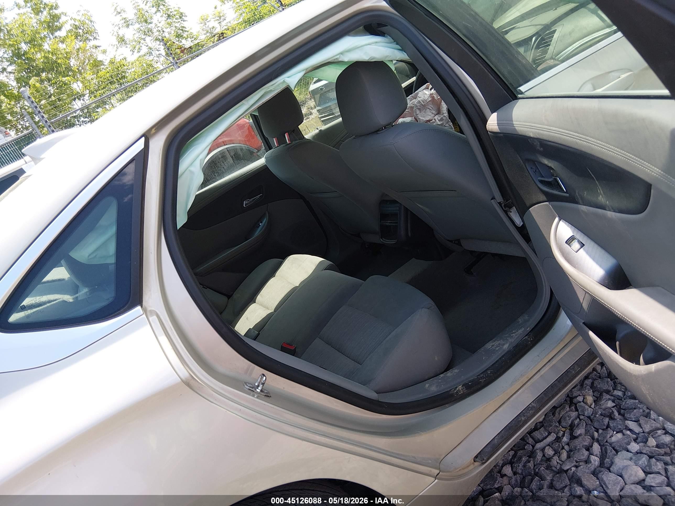 2015 Chevrolet Impala Ls Silver vin: 2G11Z5SL5F9106191