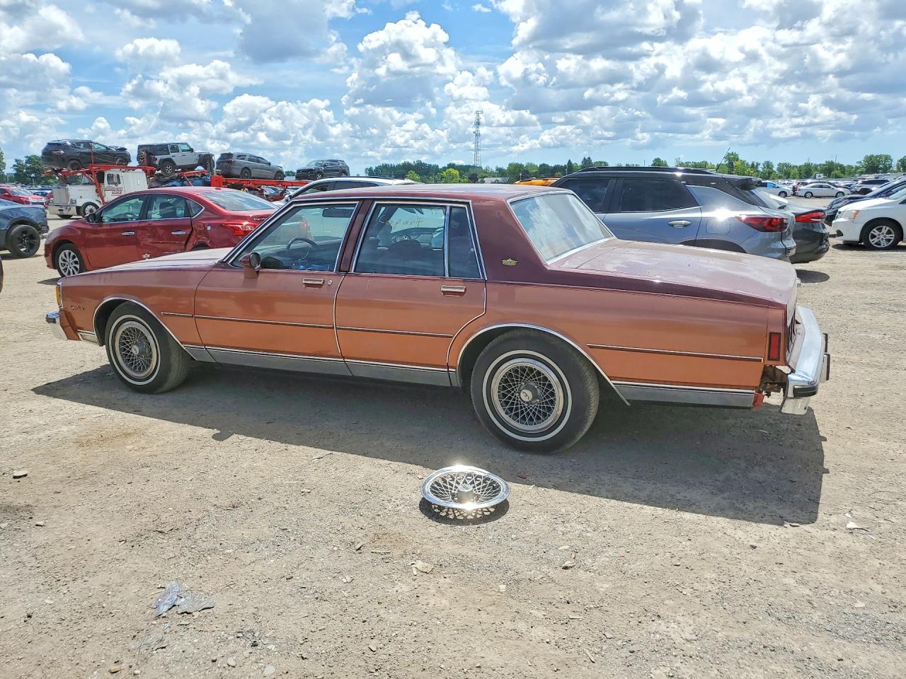 1982 Chevrolet Caprice Classic Brown vin: 2G1AN69H8C1114136