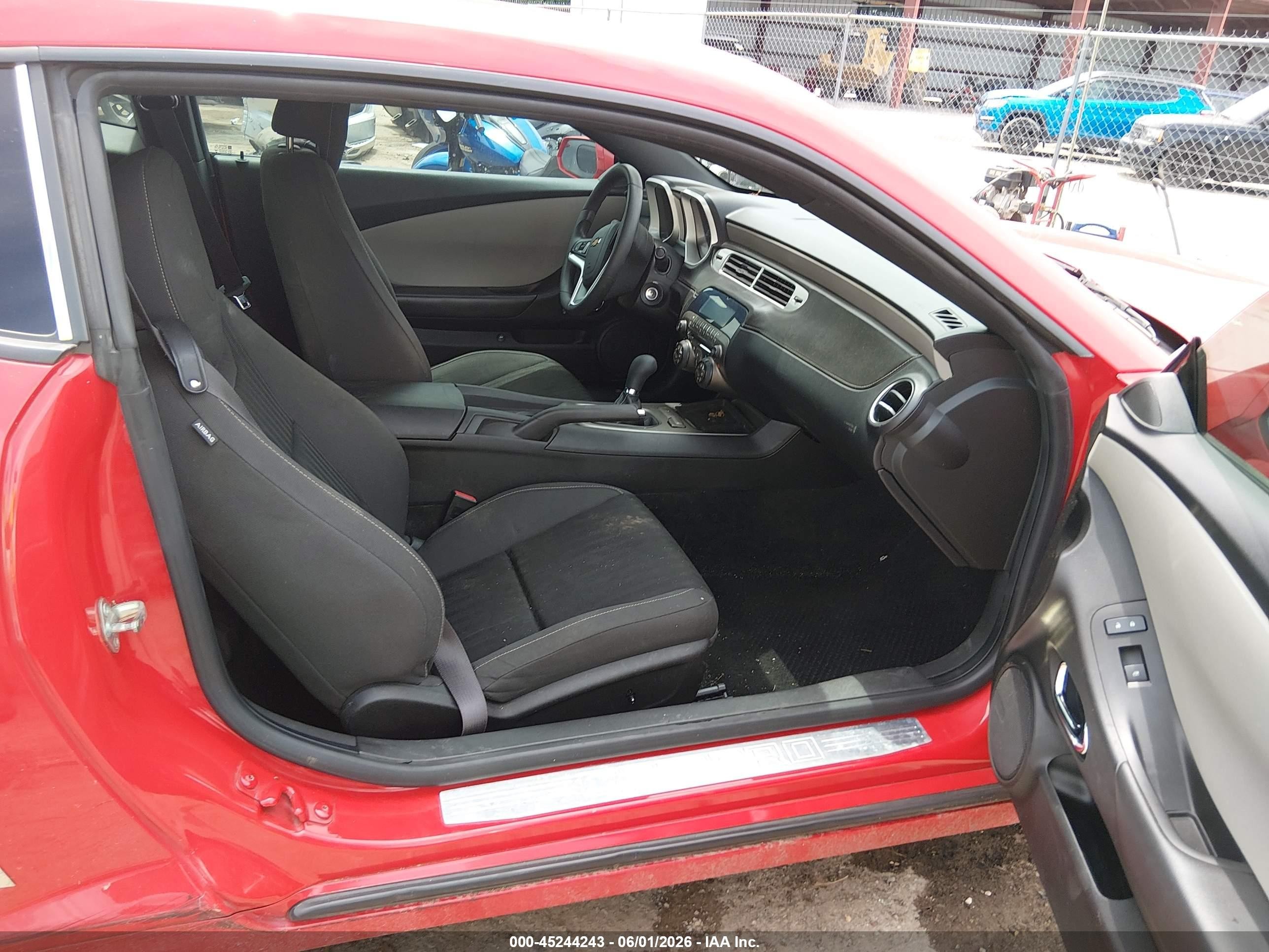 2015 Chevrolet Camaro 1ls Red vin: 2G1FA1E30F9109436