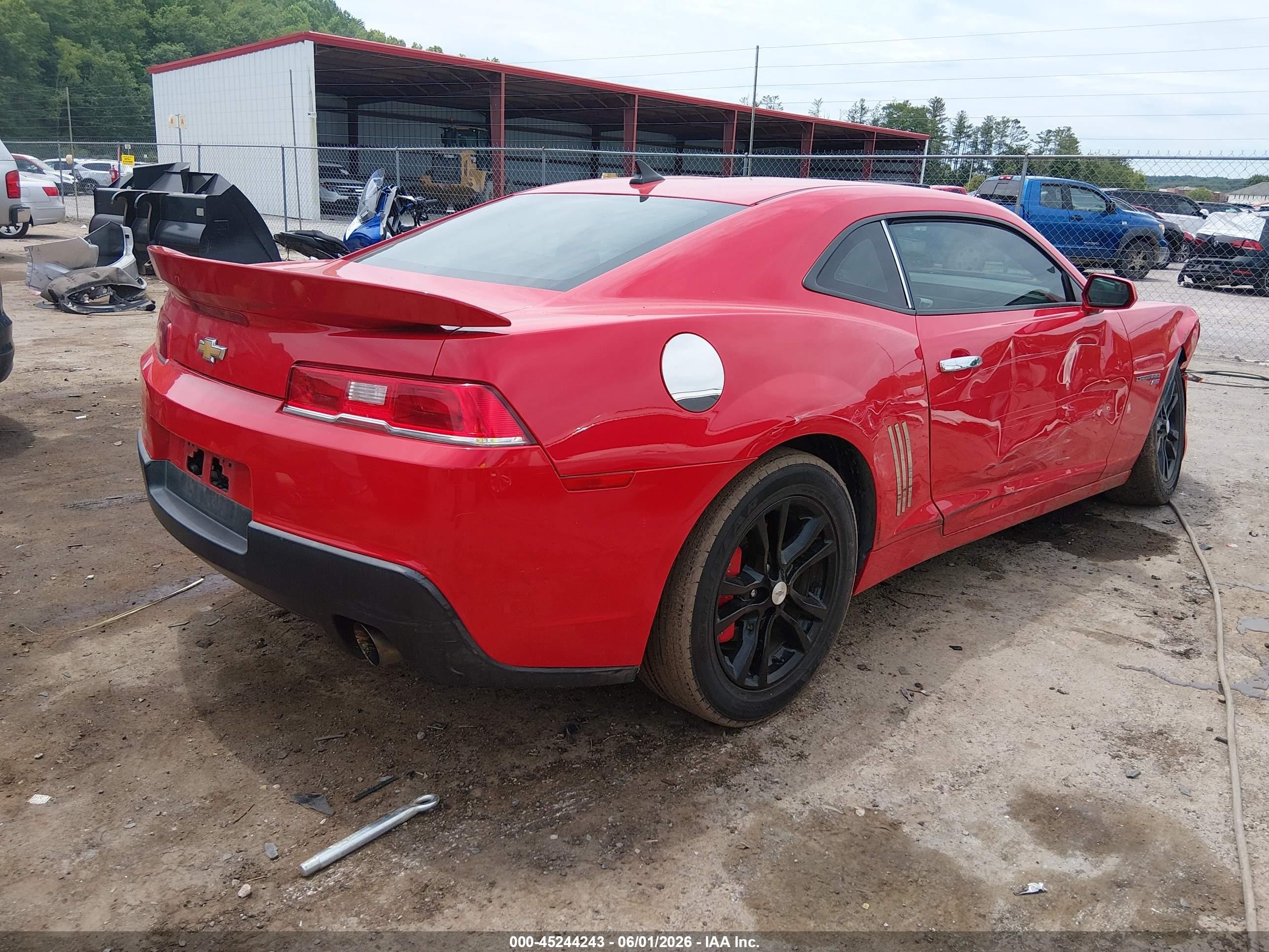 2015 Chevrolet Camaro 1ls Red vin: 2G1FA1E30F9109436