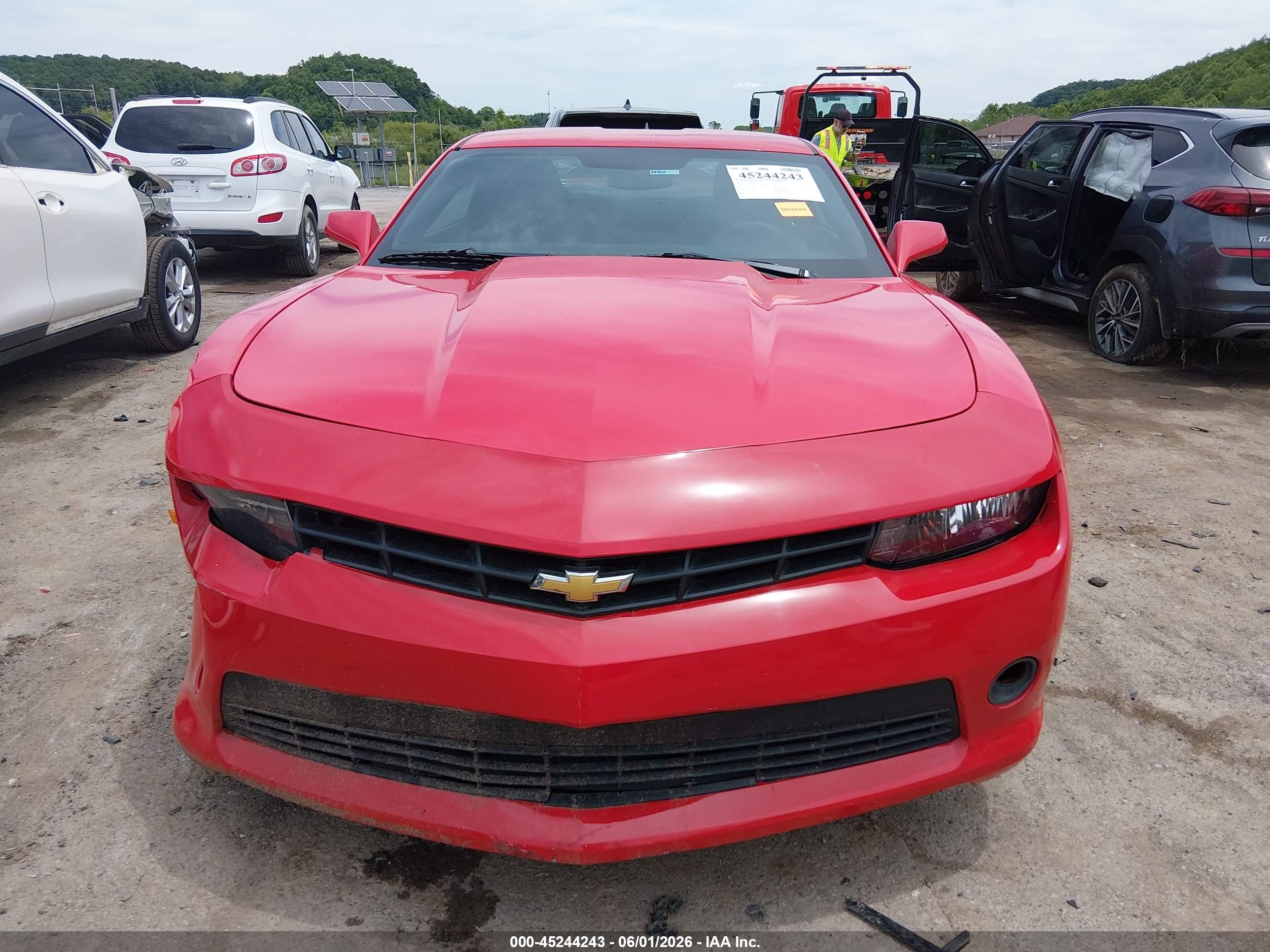 2015 Chevrolet Camaro 1ls Red vin: 2G1FA1E30F9109436