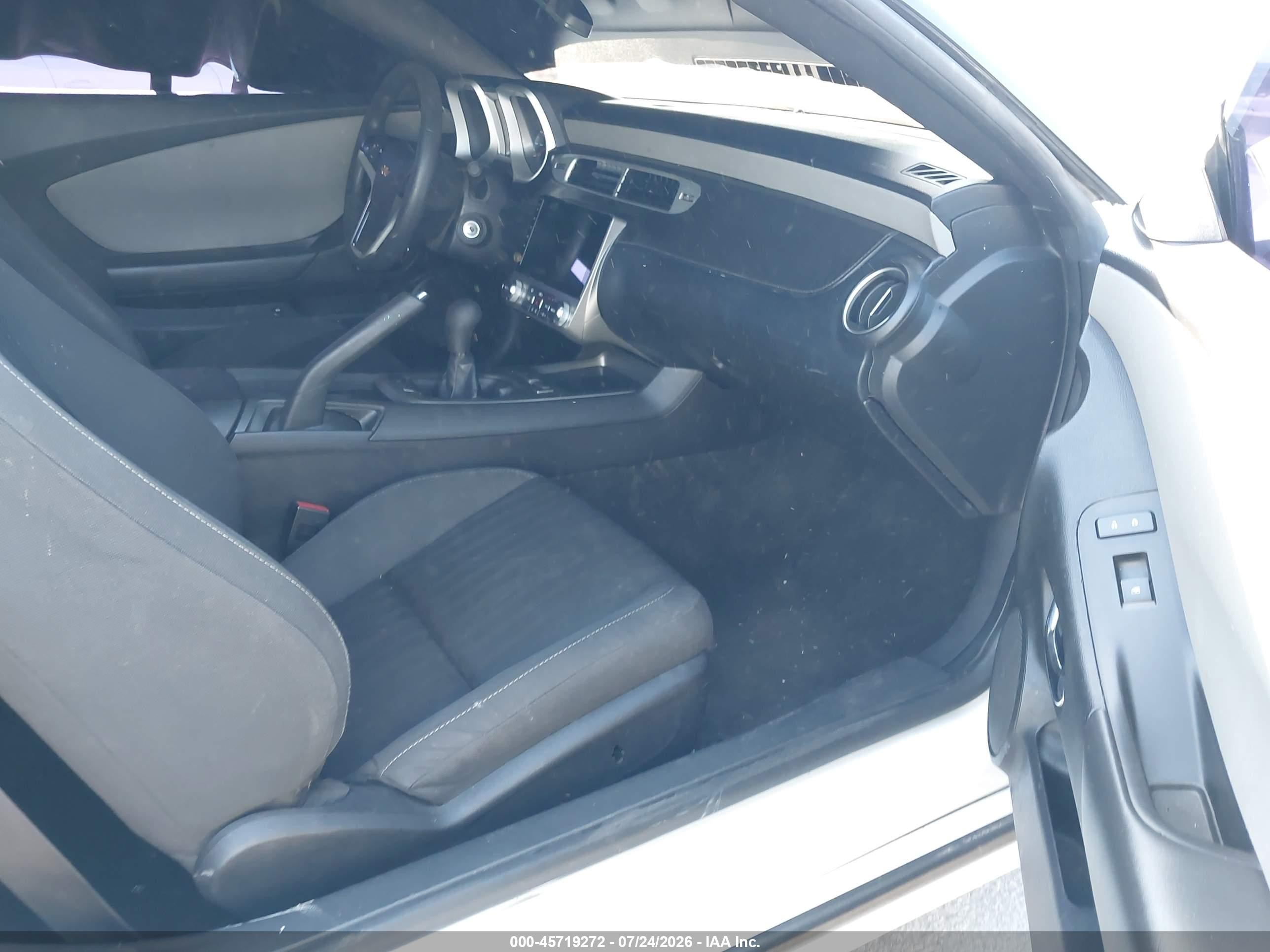 2015 Chevrolet Camaro 1ls Белый vin: 2G1FA1E30F9151105