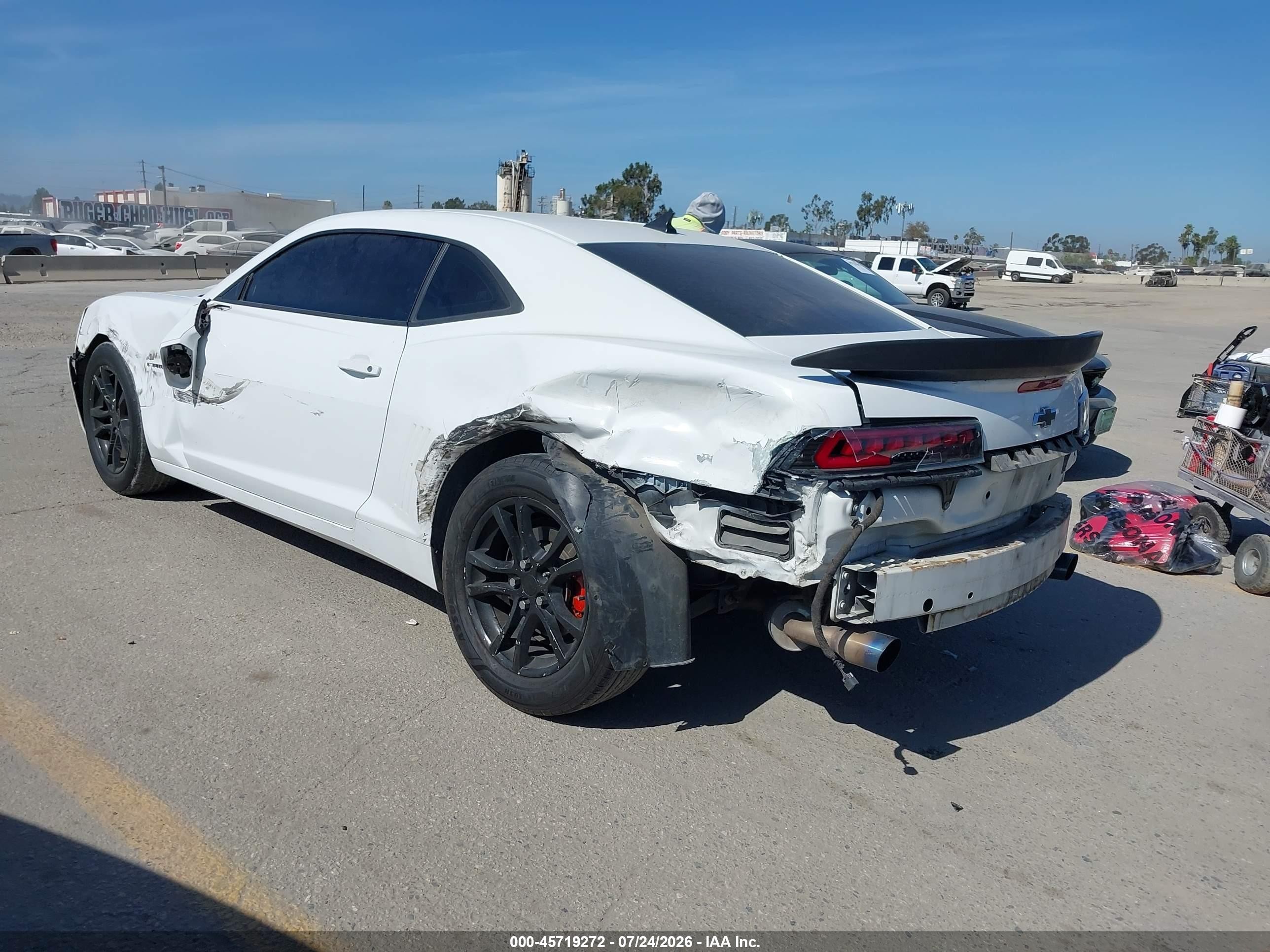 2015 Chevrolet Camaro 1ls Белый vin: 2G1FA1E30F9151105
