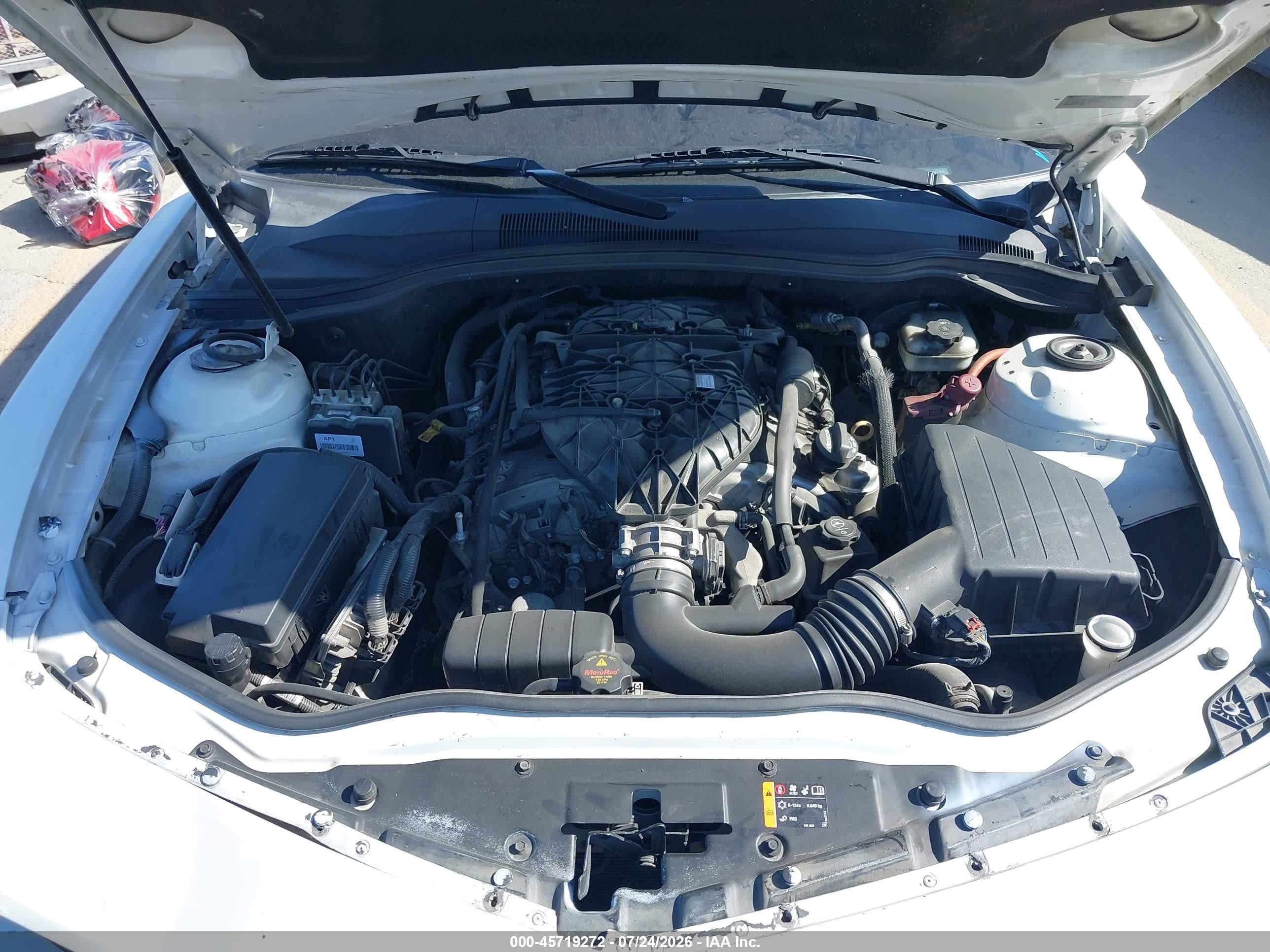 2015 Chevrolet Camaro 1ls Белый vin: 2G1FA1E30F9151105