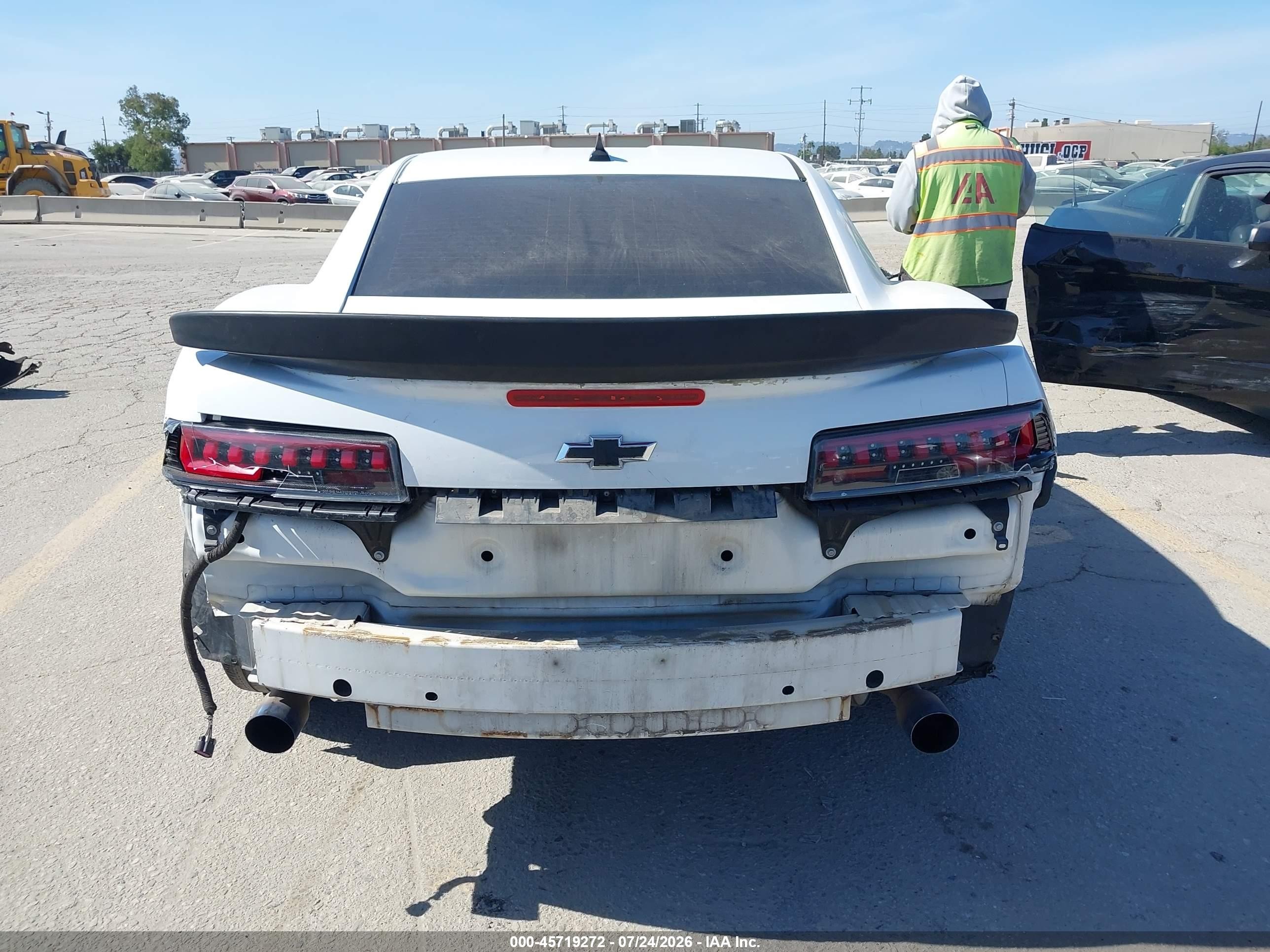 2015 Chevrolet Camaro 1ls Белый vin: 2G1FA1E30F9151105