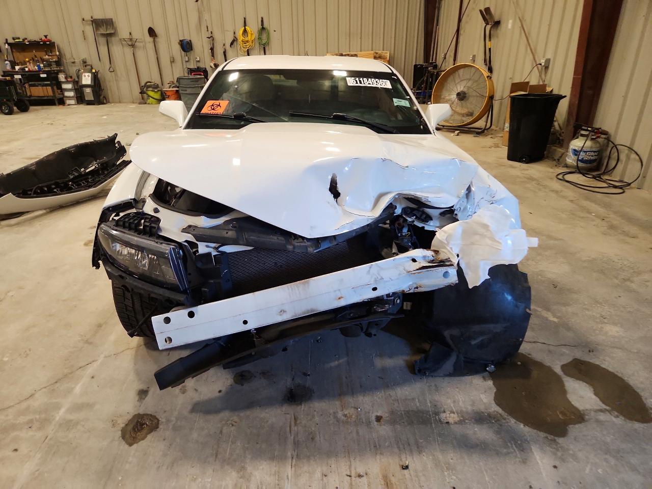 2014 Chevrolet Camaro Ls White vin: 2G1FA1E33E9161416