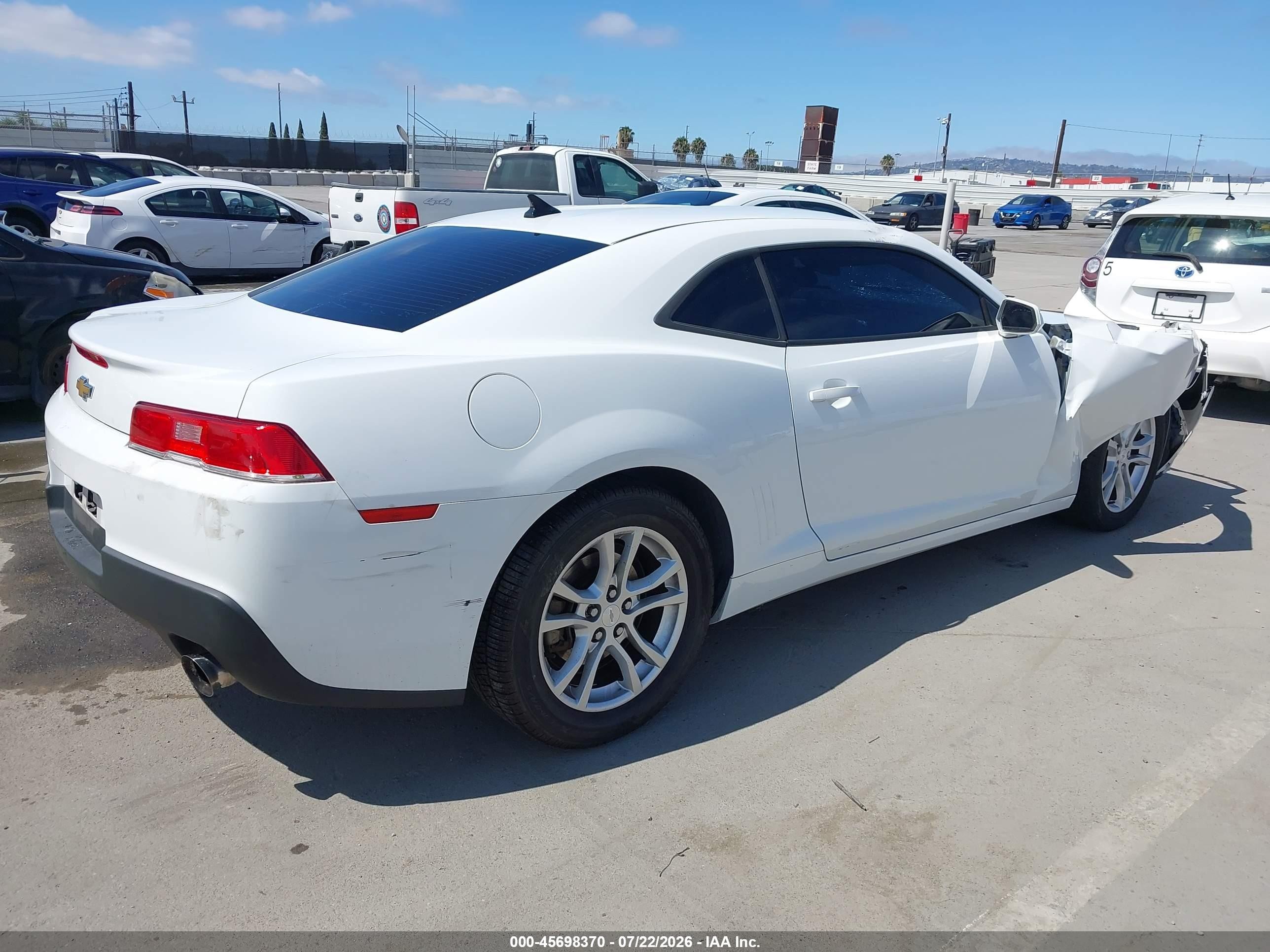 2015 Chevrolet Camaro 1ls Белый vin: 2G1FA1E34F9149289