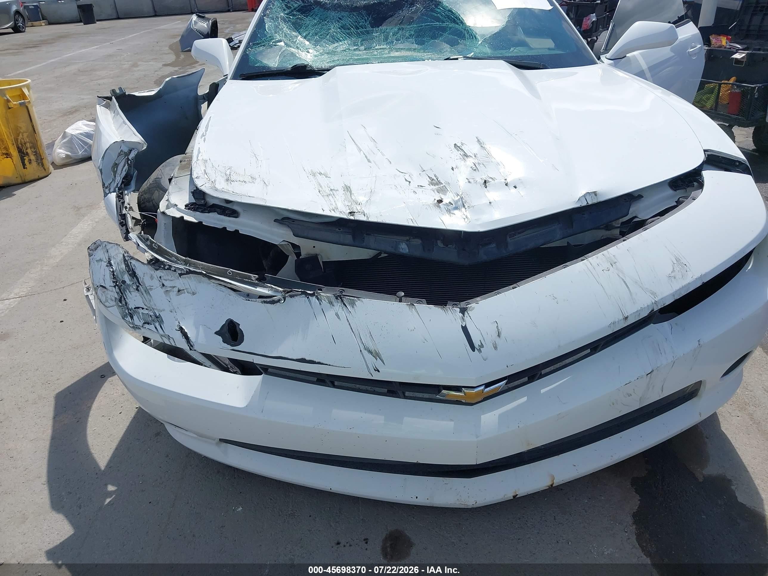 2015 Chevrolet Camaro 1ls Белый vin: 2G1FA1E34F9149289