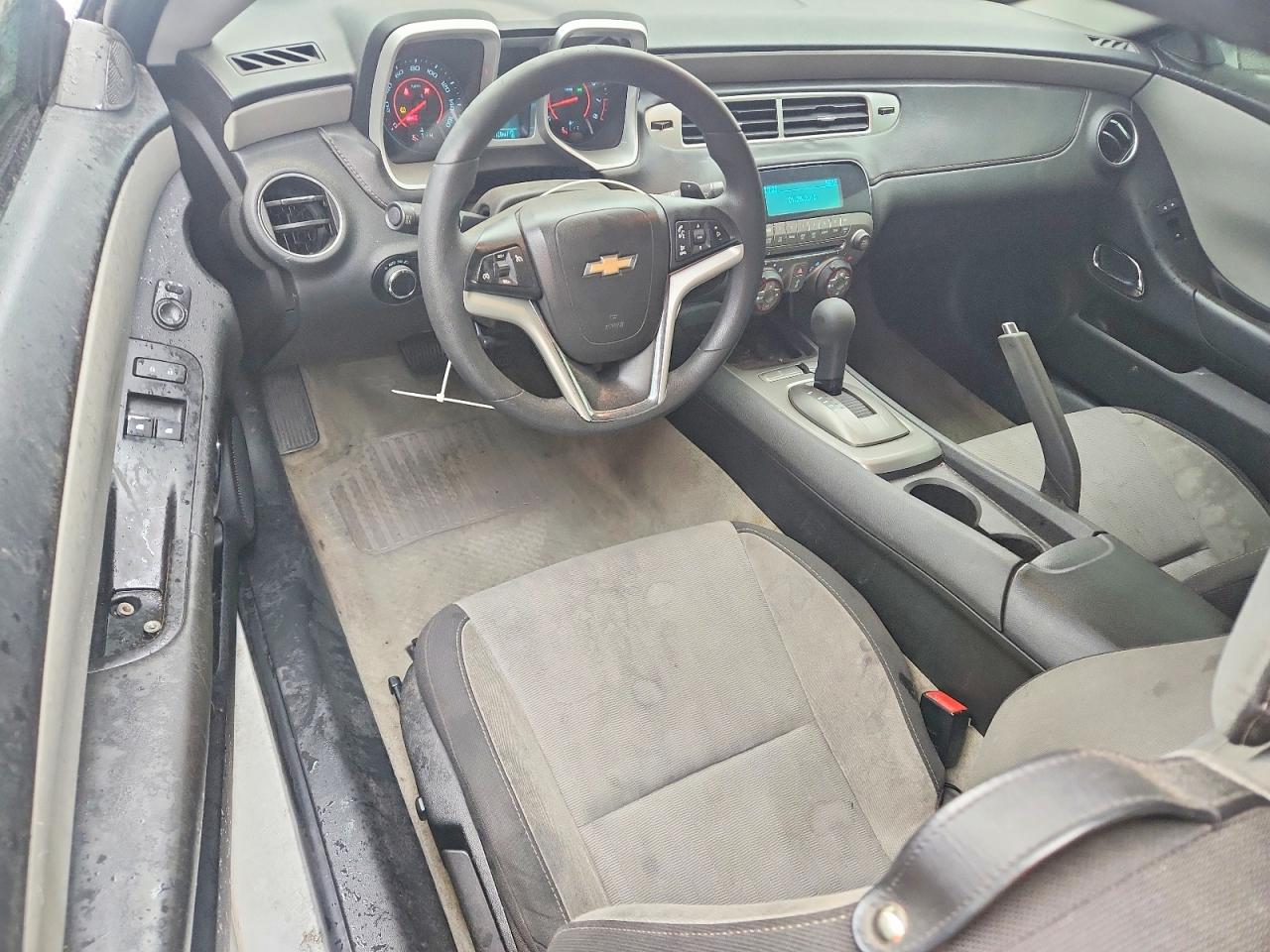 2013 Chevrolet Camaro Ls White vin: 2G1FA1E38D9147946
