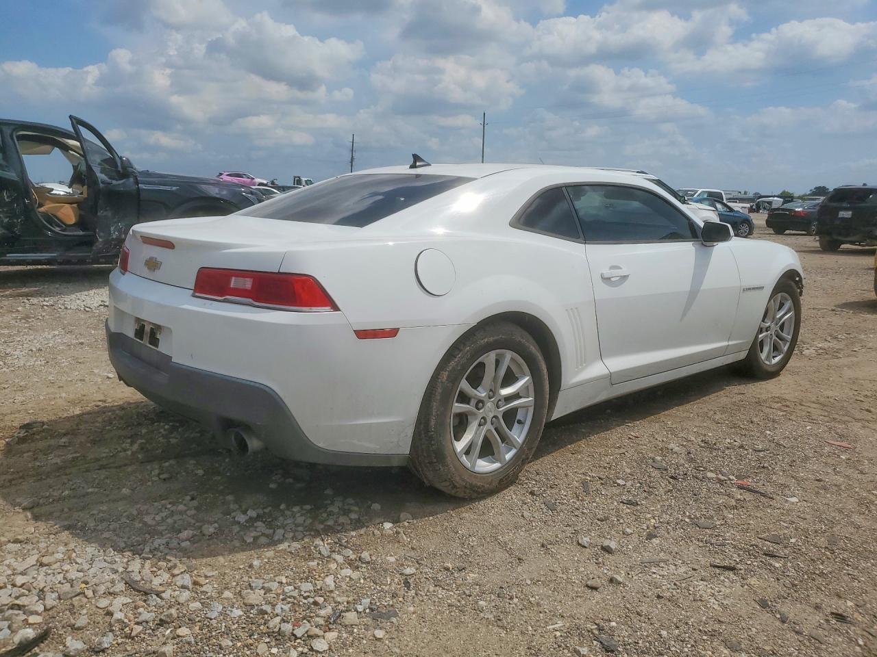 2014 Chevrolet Camaro Ls White vin: 2G1FA1E38E9184237