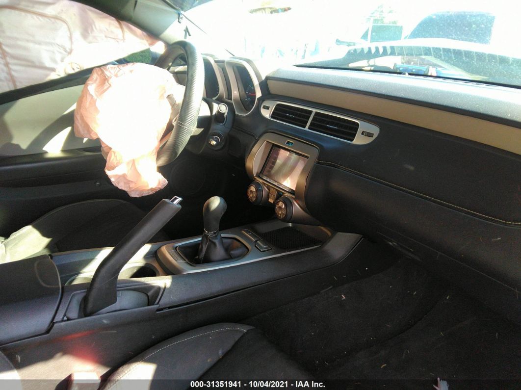2015 Chevrolet Camaro Ls Серебряный vin: 2G1FA1E3XF9286141