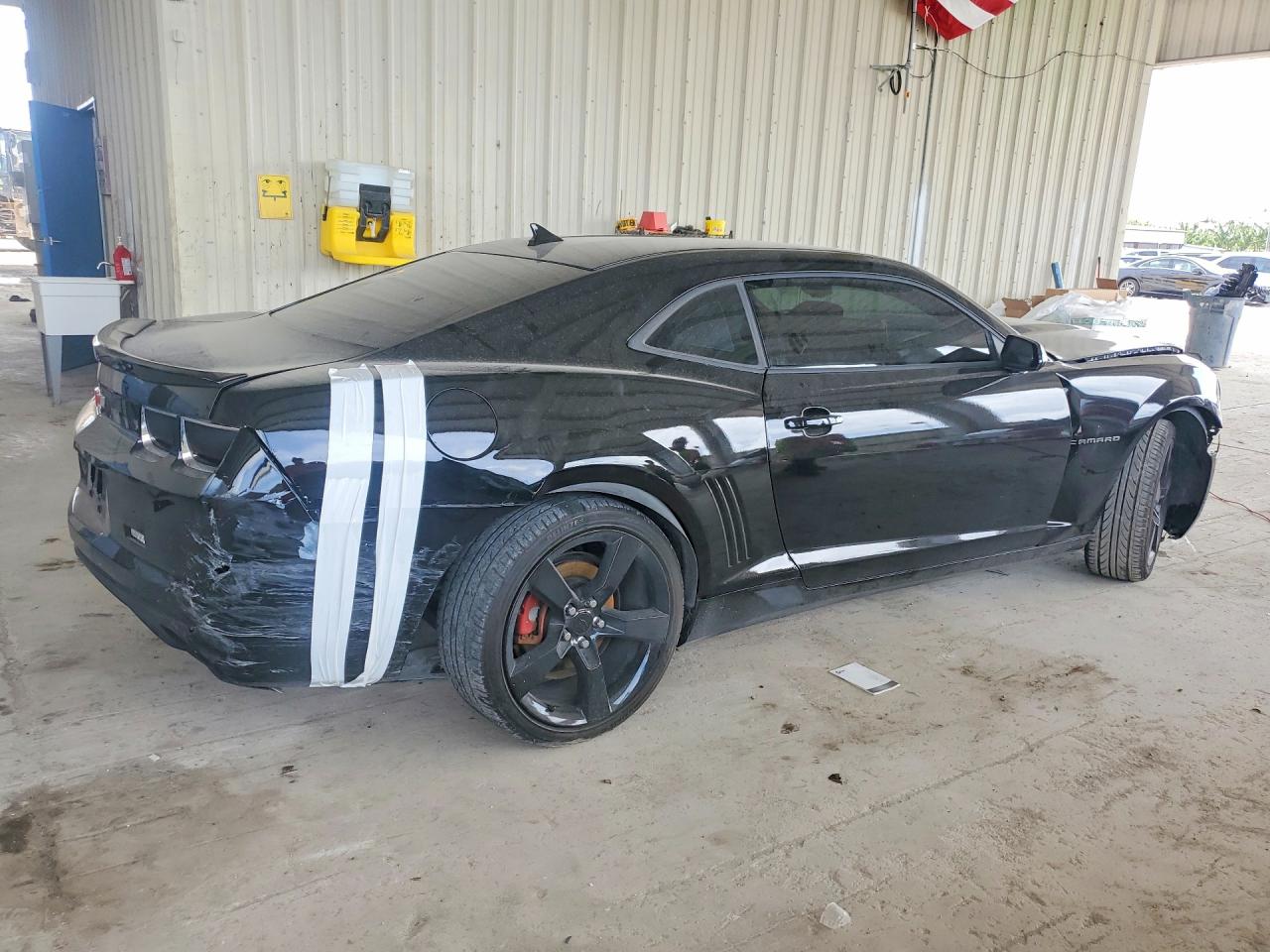 2011 Chevrolet Camaro Ls Black vin: 2G1FA1ED2B9153750