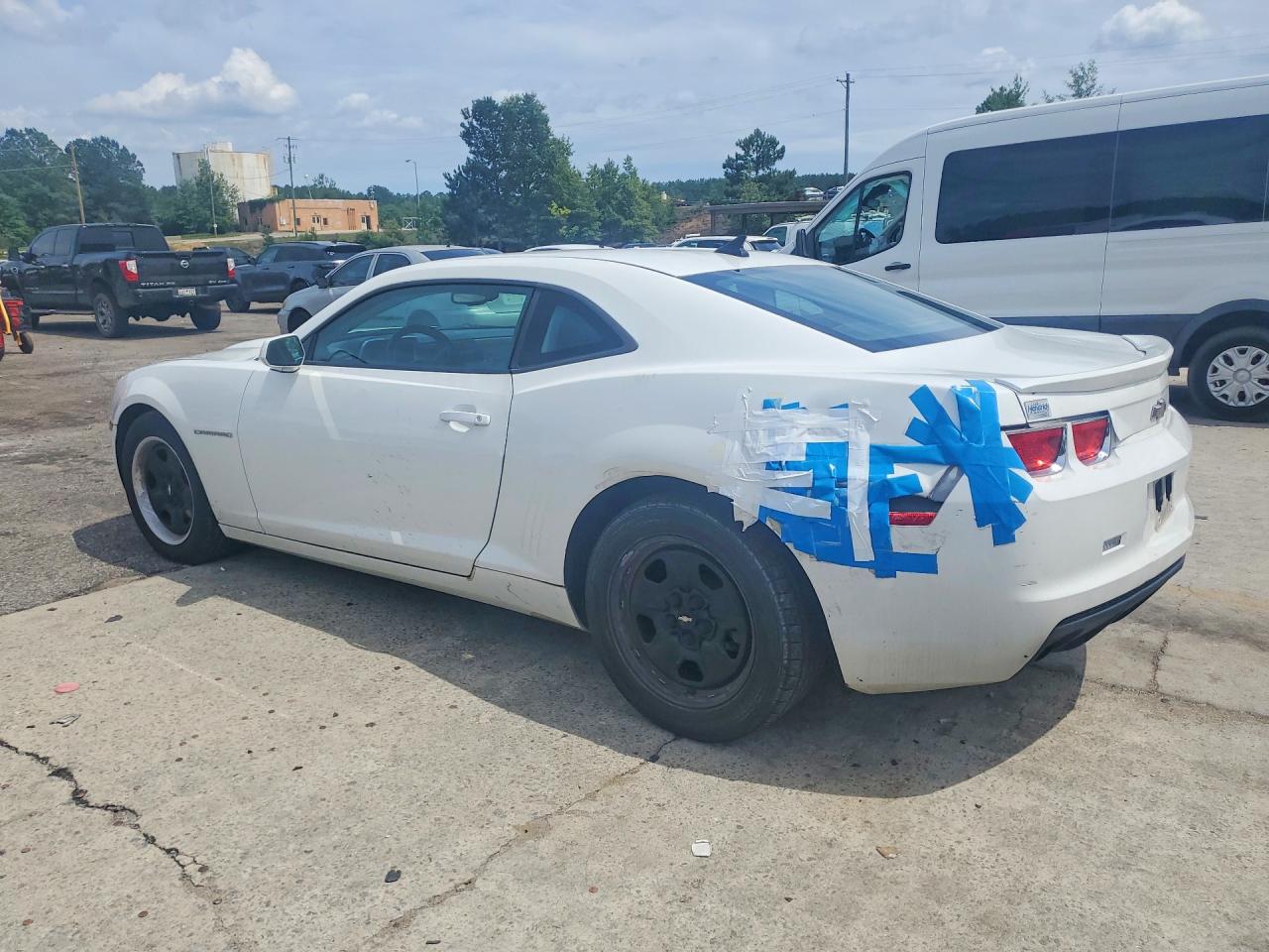 2011 Chevrolet Camaro Ls White vin: 2G1FA1ED2B9209573