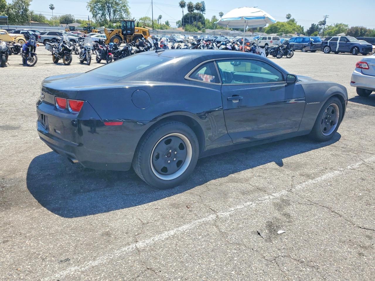 2011 Chevrolet Camaro Ls Black vin: 2G1FA1ED6B9160104