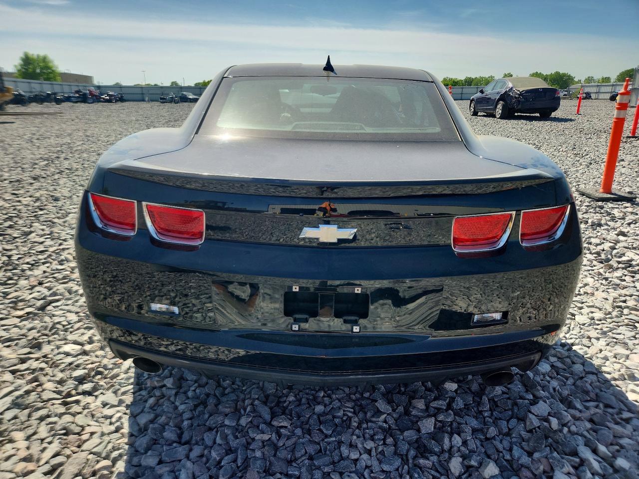 2011 Chevrolet Camaro Ls Black vin: 2G1FA1ED6B9188730
