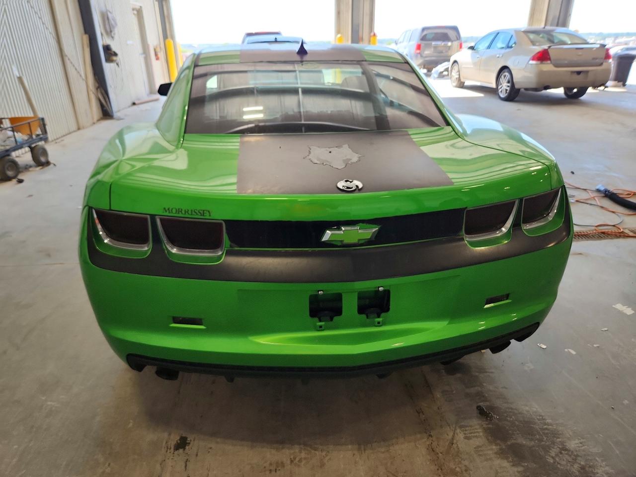 2011 Chevrolet Camaro Ls Зеленый vin: 2G1FA1ED7B9152917