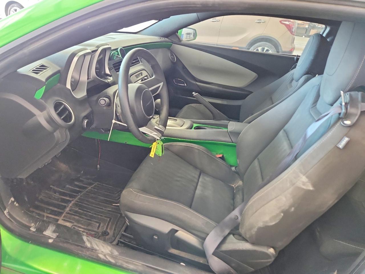 2011 Chevrolet Camaro Ls Зеленый vin: 2G1FA1ED7B9152917
