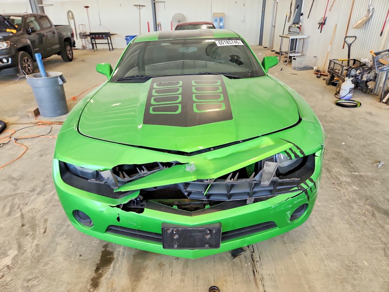 2011 Chevrolet Camaro Ls Зеленый vin: 2G1FA1ED7B9152917
