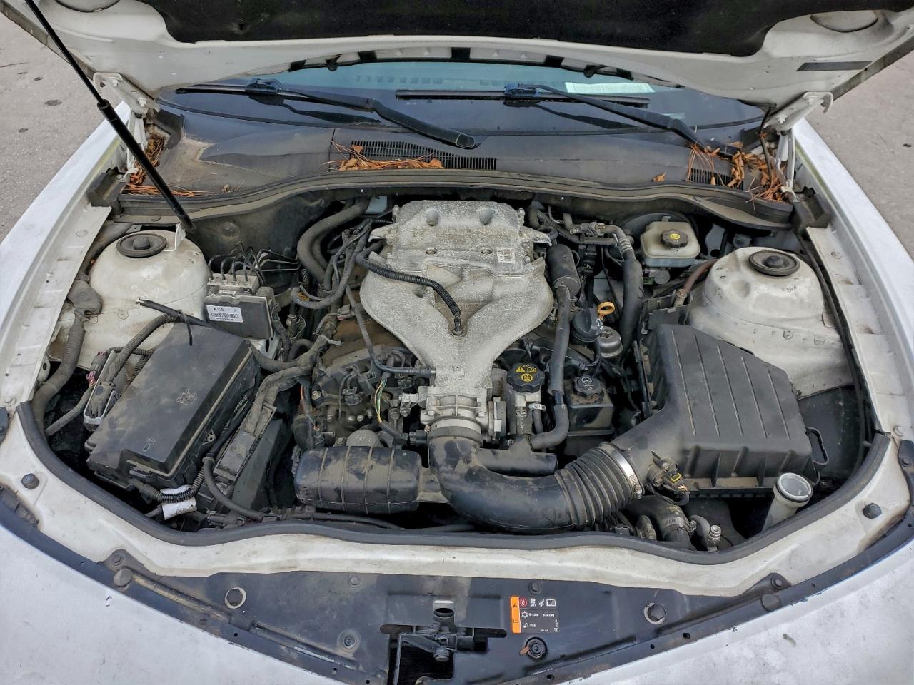 2011 Chevrolet Camaro Ls White vin: 2G1FA1ED7B9160399