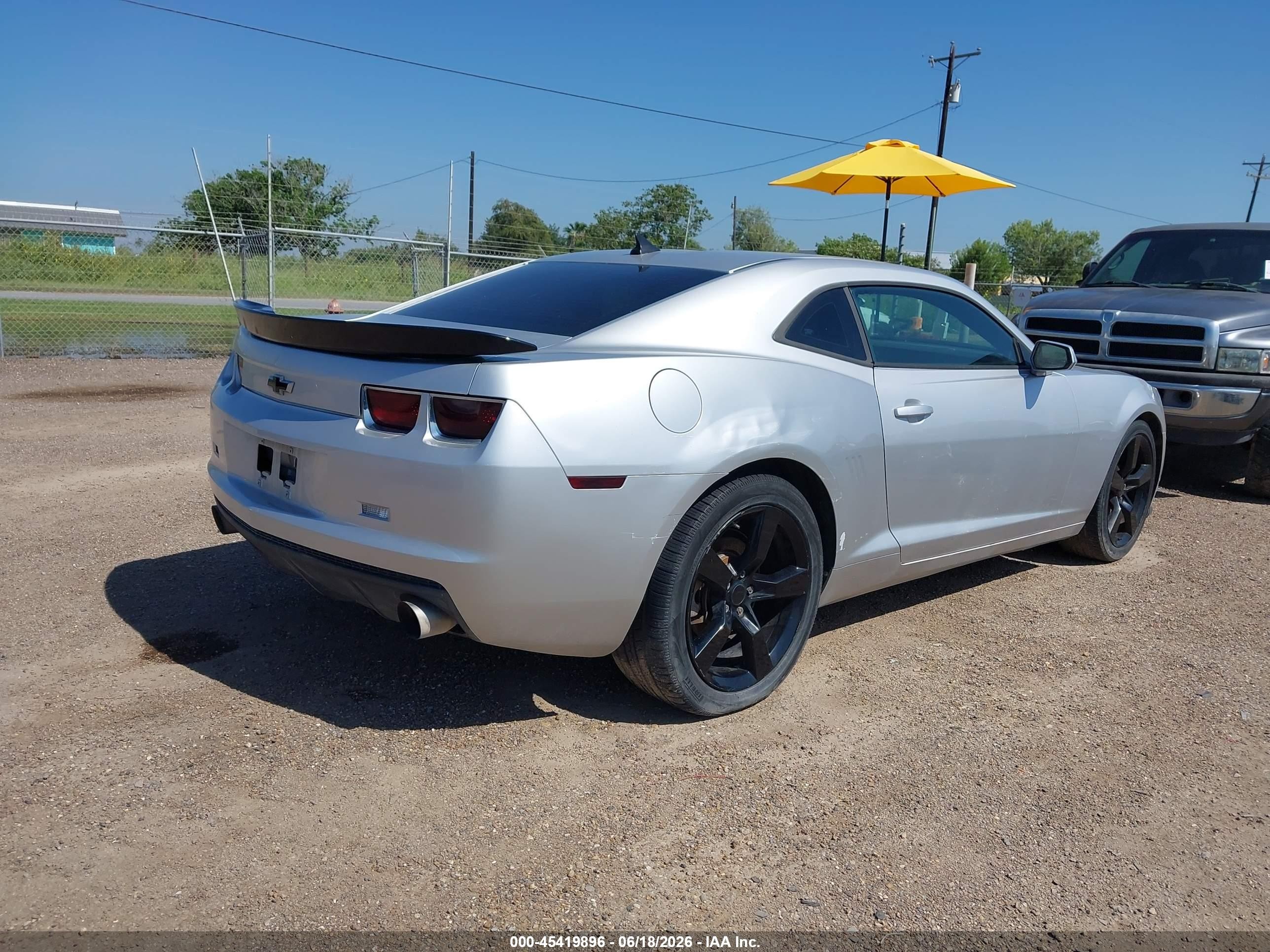 2011 Chevrolet Camaro 2ls Silver vin: 2G1FA1ED9B9145743