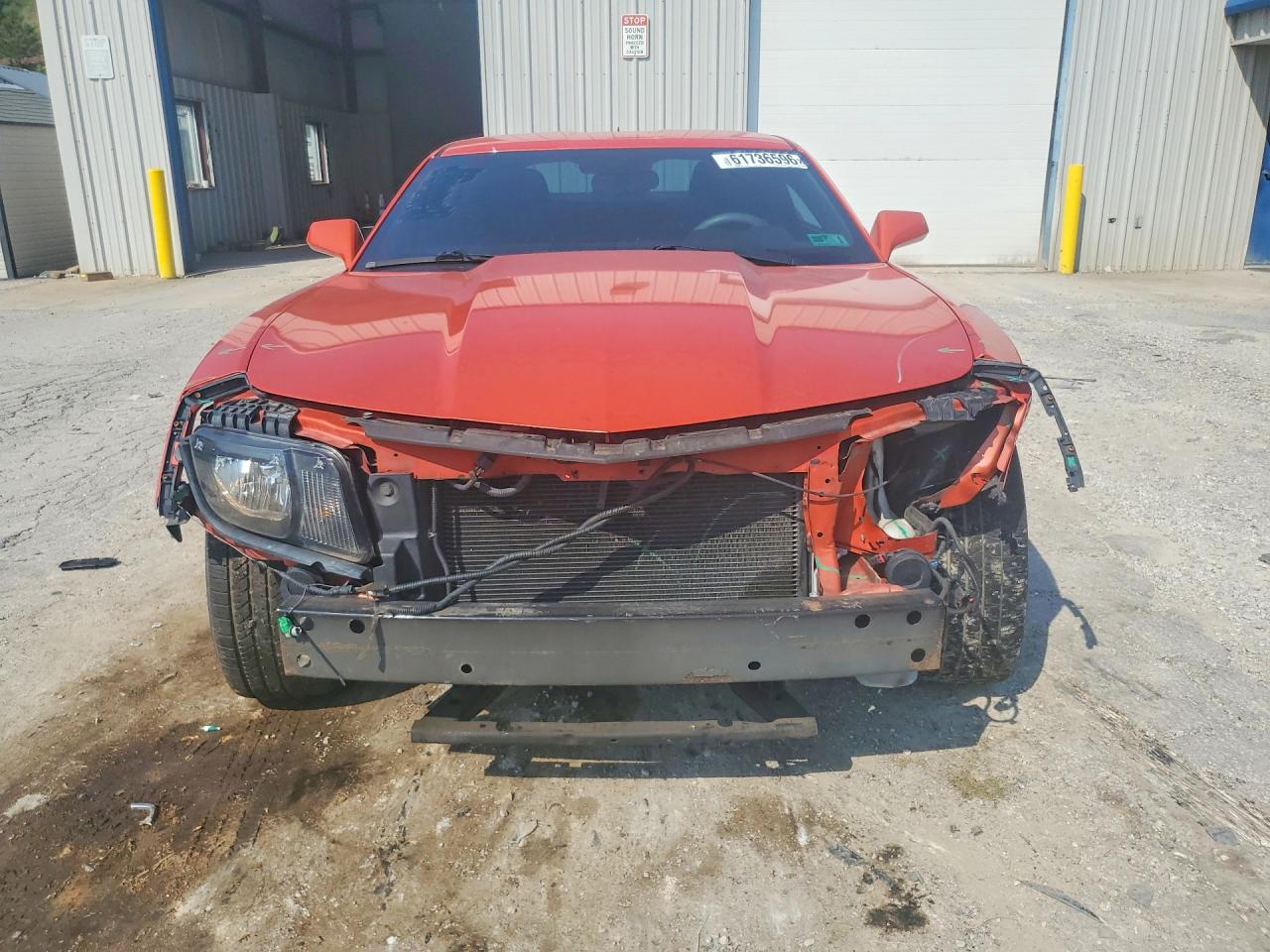 2010 Chevrolet Camaro Ls Orange vin: 2G1FA1EV1A9202928