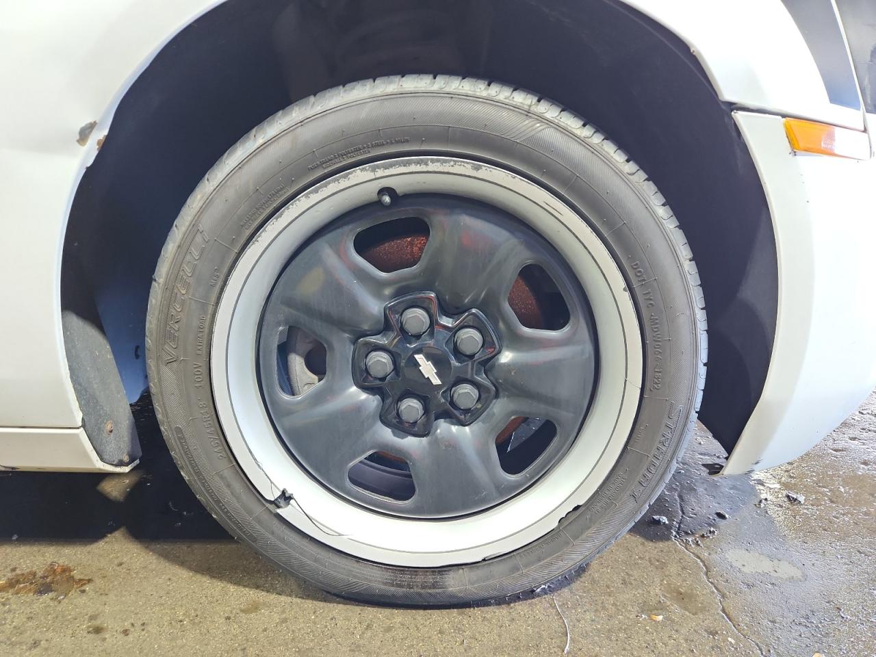 2010 Chevrolet Camaro Ls White vin: 2G1FA1EV7A9154142 Damage: Right Front Wheel Cover, Broken, Replacement Required