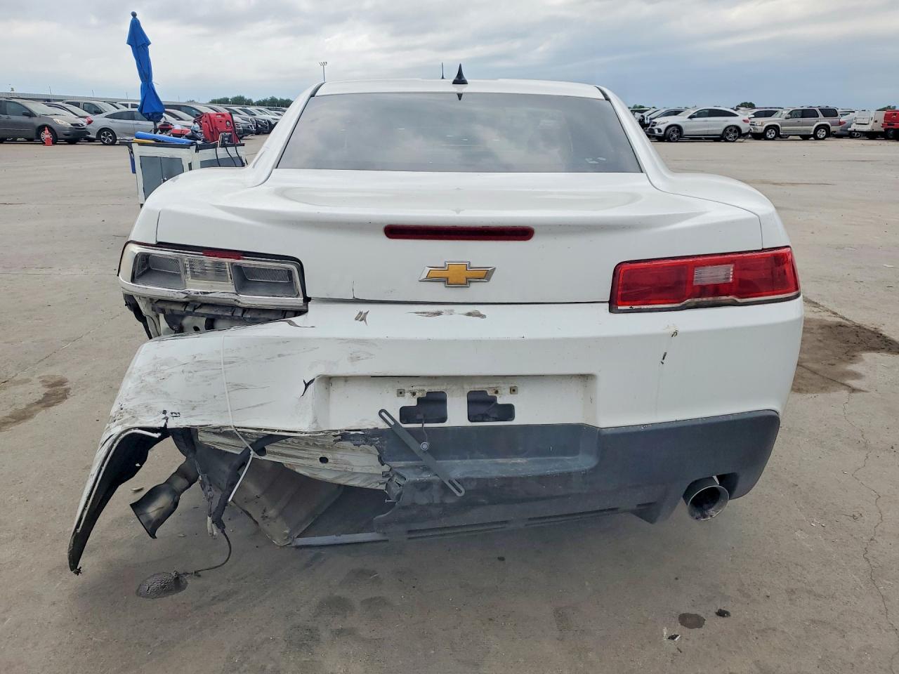 2015 Chevrolet Camaro Ls White vin: 2G1FB1E30F9206911