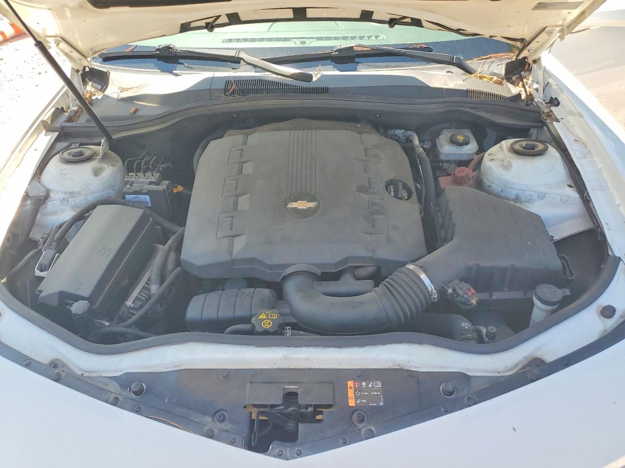 2015 Chevrolet Camaro Ls White vin: 2G1FB1E33F9293199