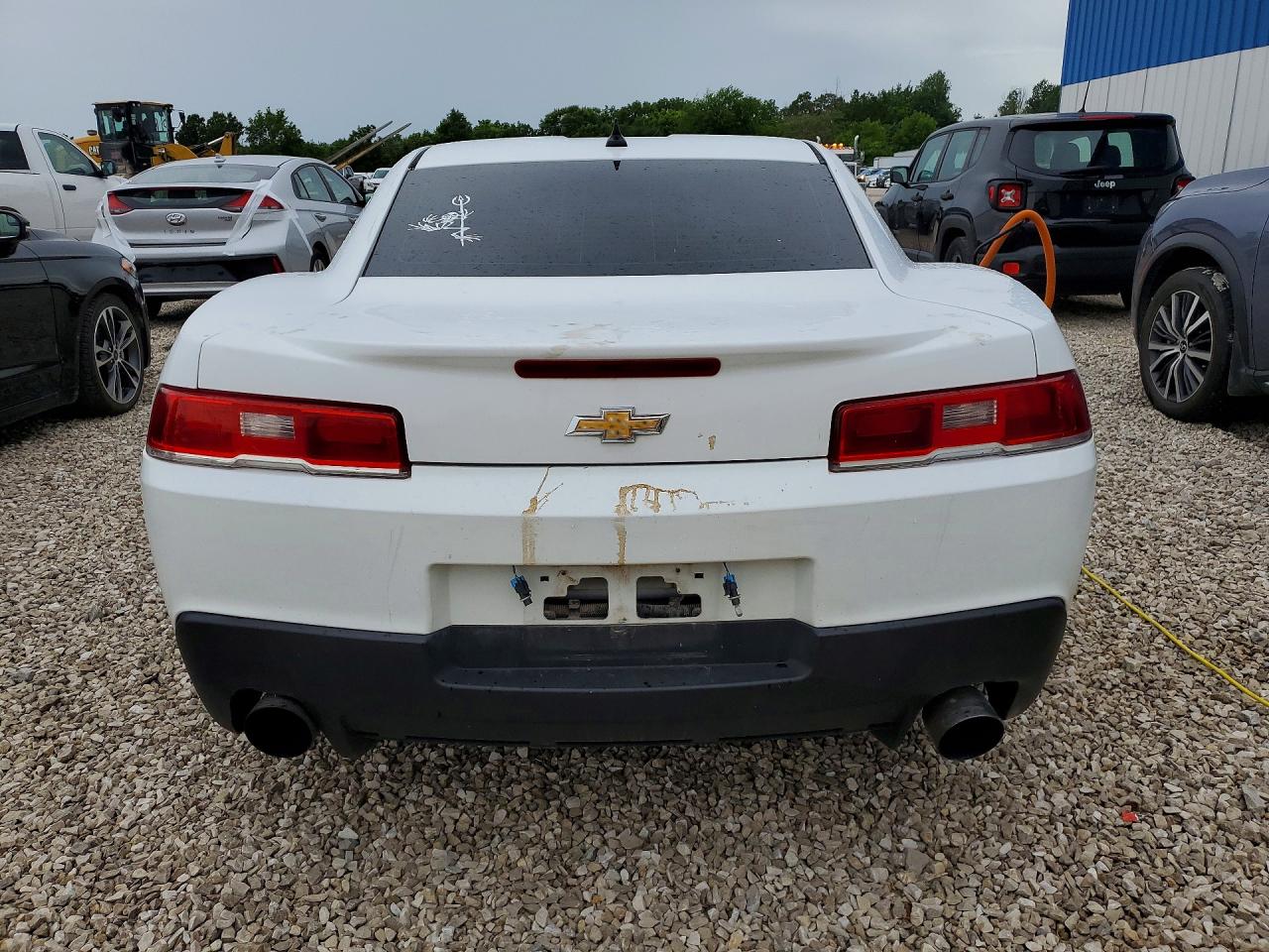 2015 Chevrolet Camaro Ls White vin: 2G1FB1E34F9126477