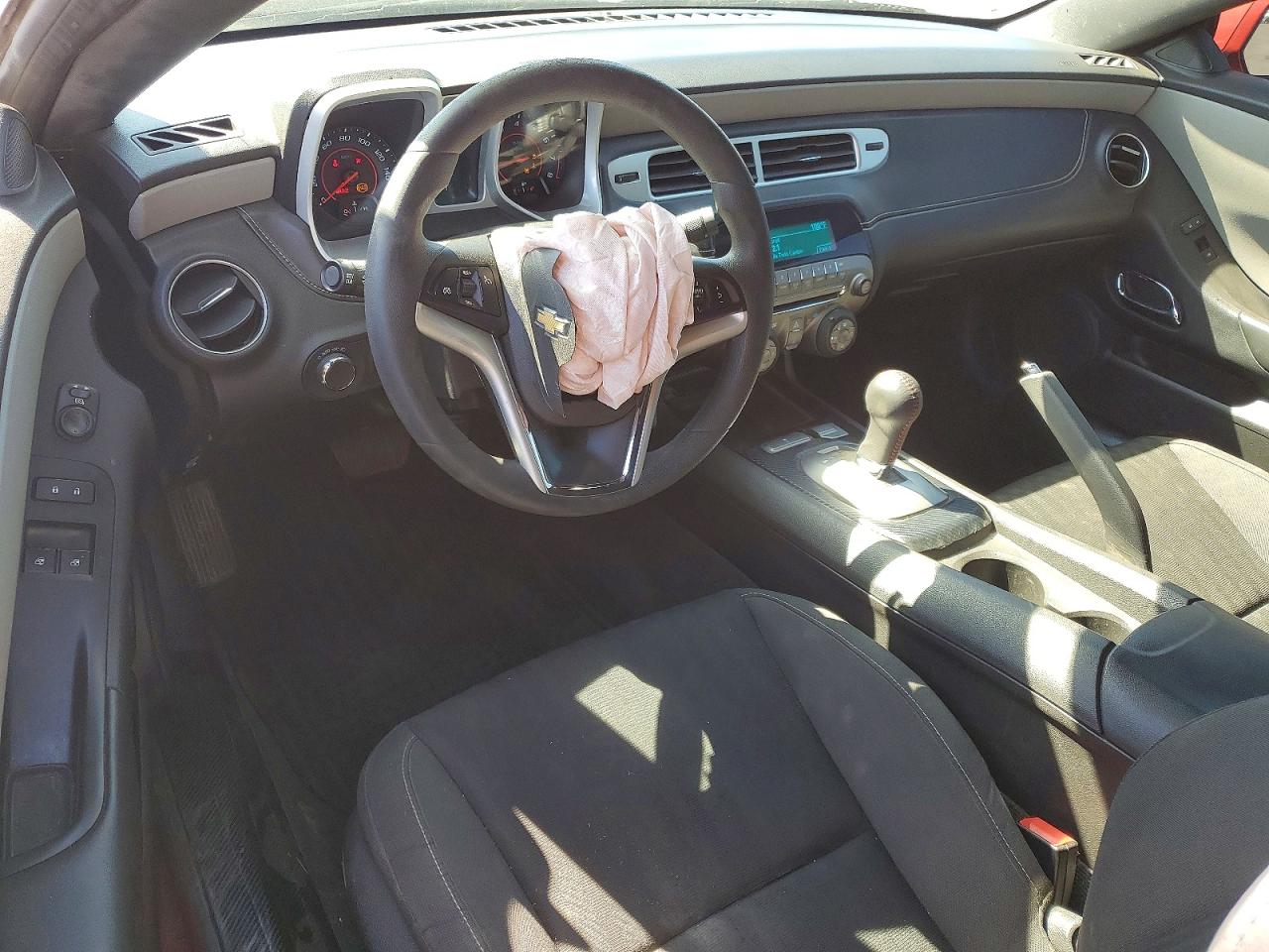 2015 Chevrolet Camaro Ls Red vin: 2G1FB1E34F9309412