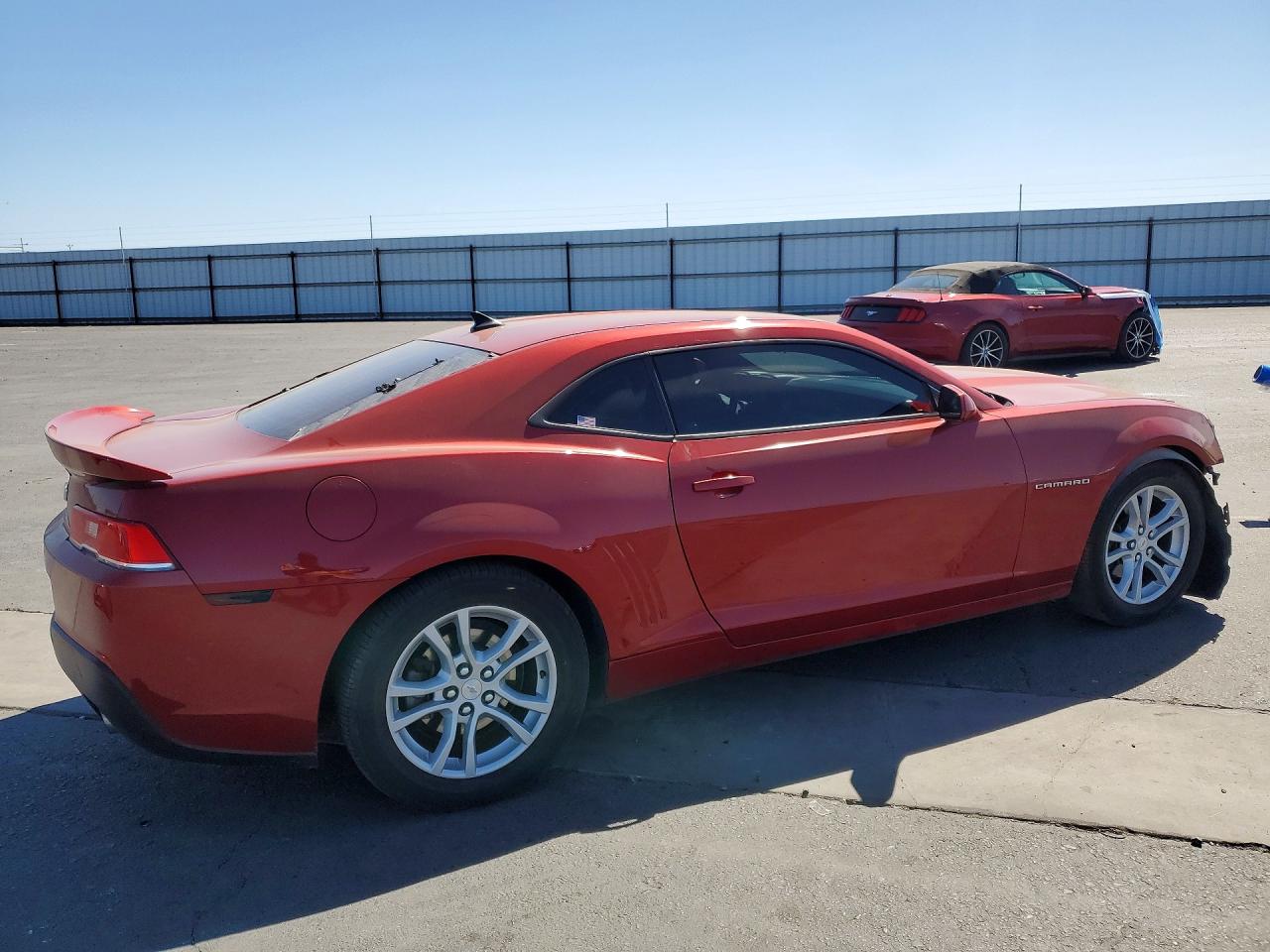 2015 Chevrolet Camaro Ls Red vin: 2G1FB1E34F9309412