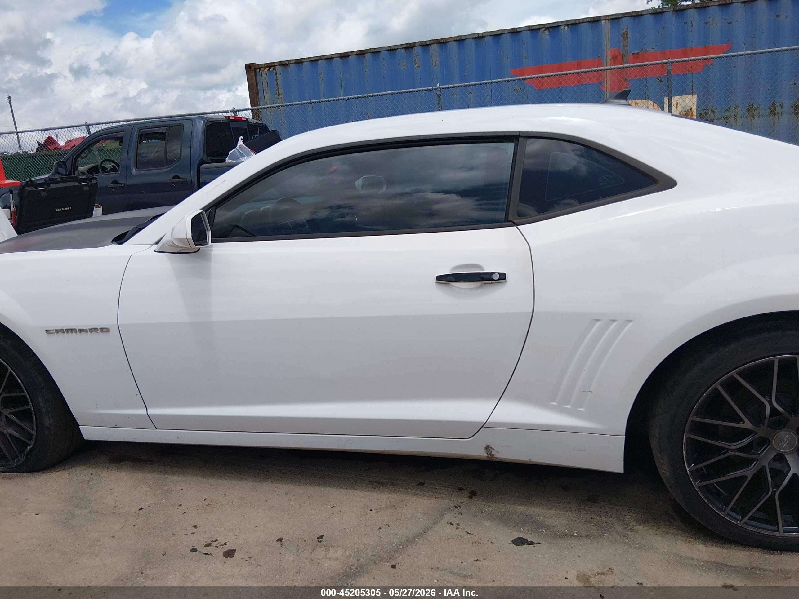 2014 Chevrolet Camaro 1lt White vin: 2G1FB1E35E9163875