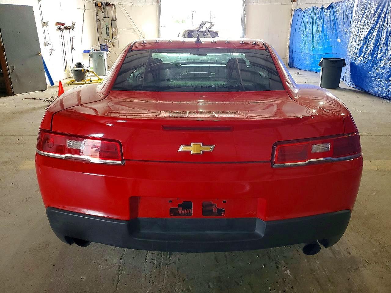 2015 Chevrolet Camaro Ls Red vin: 2G1FB1E35F9133132