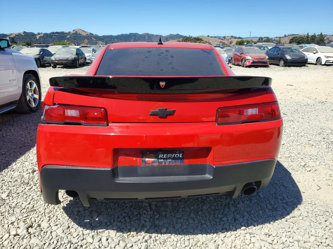 2015 Chevrolet Camaro Ls Red vin: 2G1FB1E37F9244703
