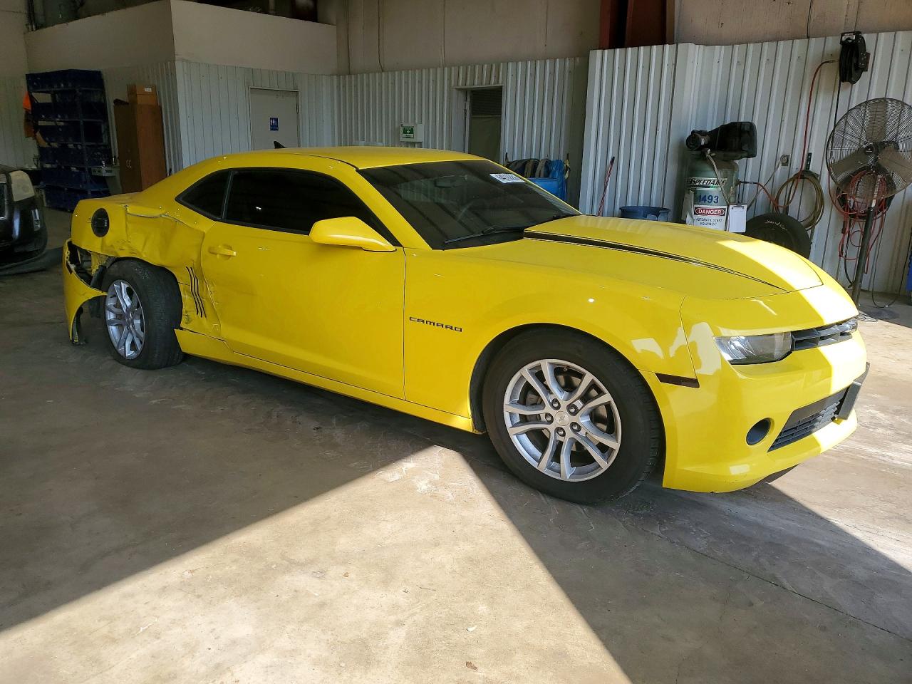 2015 Chevrolet Camaro Ls Yellow vin: 2G1FB1E38F9301569